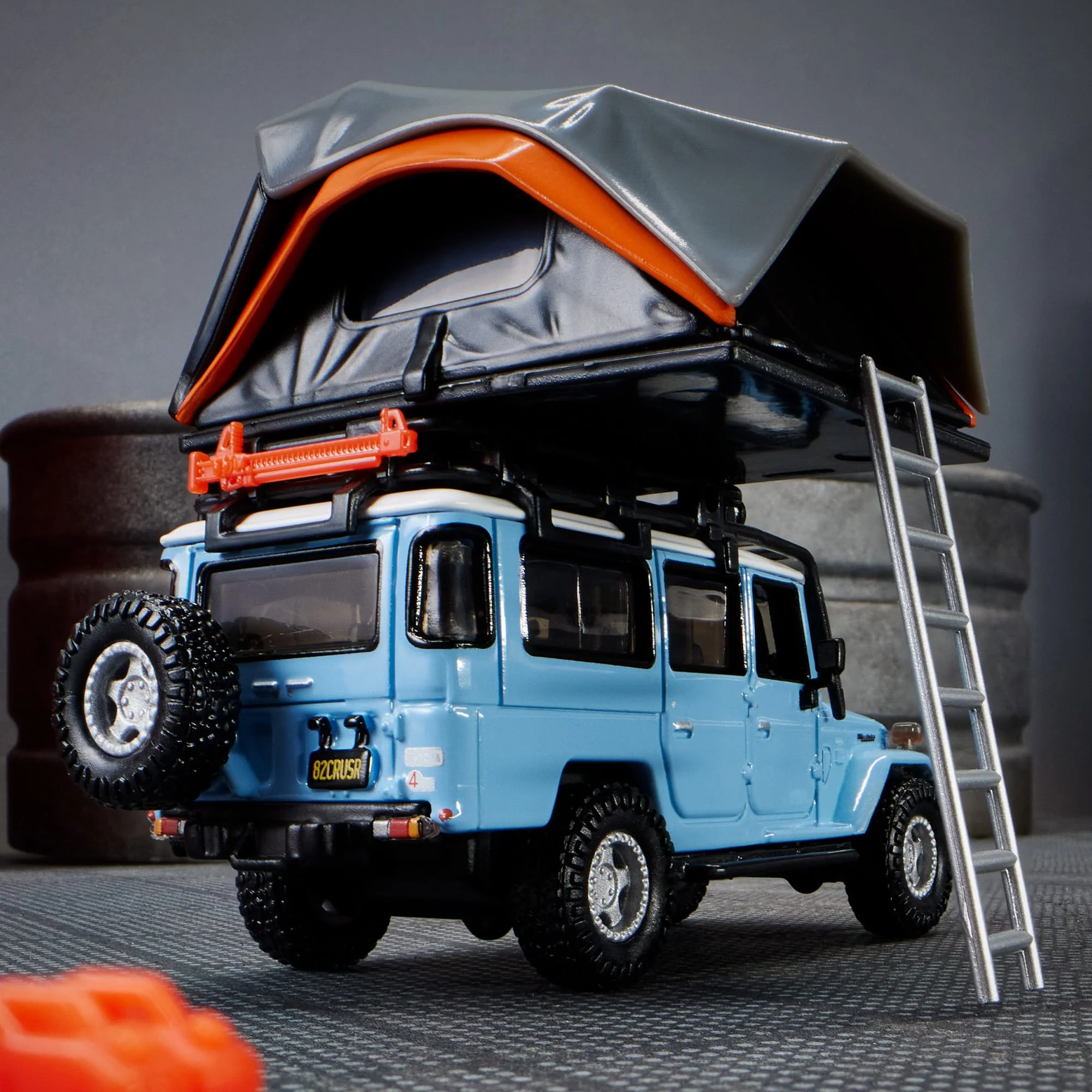Mattel Creations Hot Wheels Elite 64 Mod Shop 1982 Custom Toyota Land Cruiser FJ45 Troopy