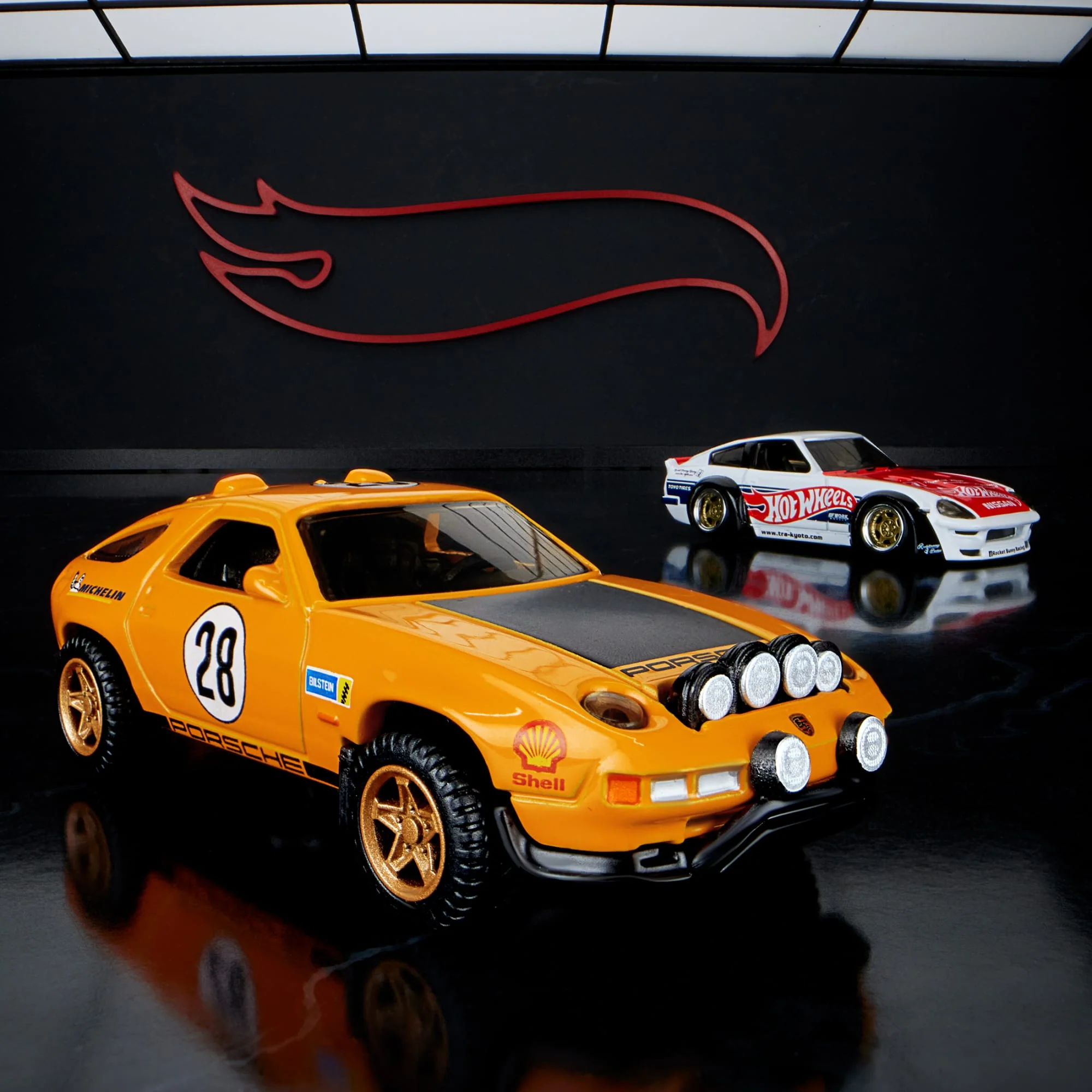Mattel Creations Hot Wheels Elite 64 Porsche 928 Safari