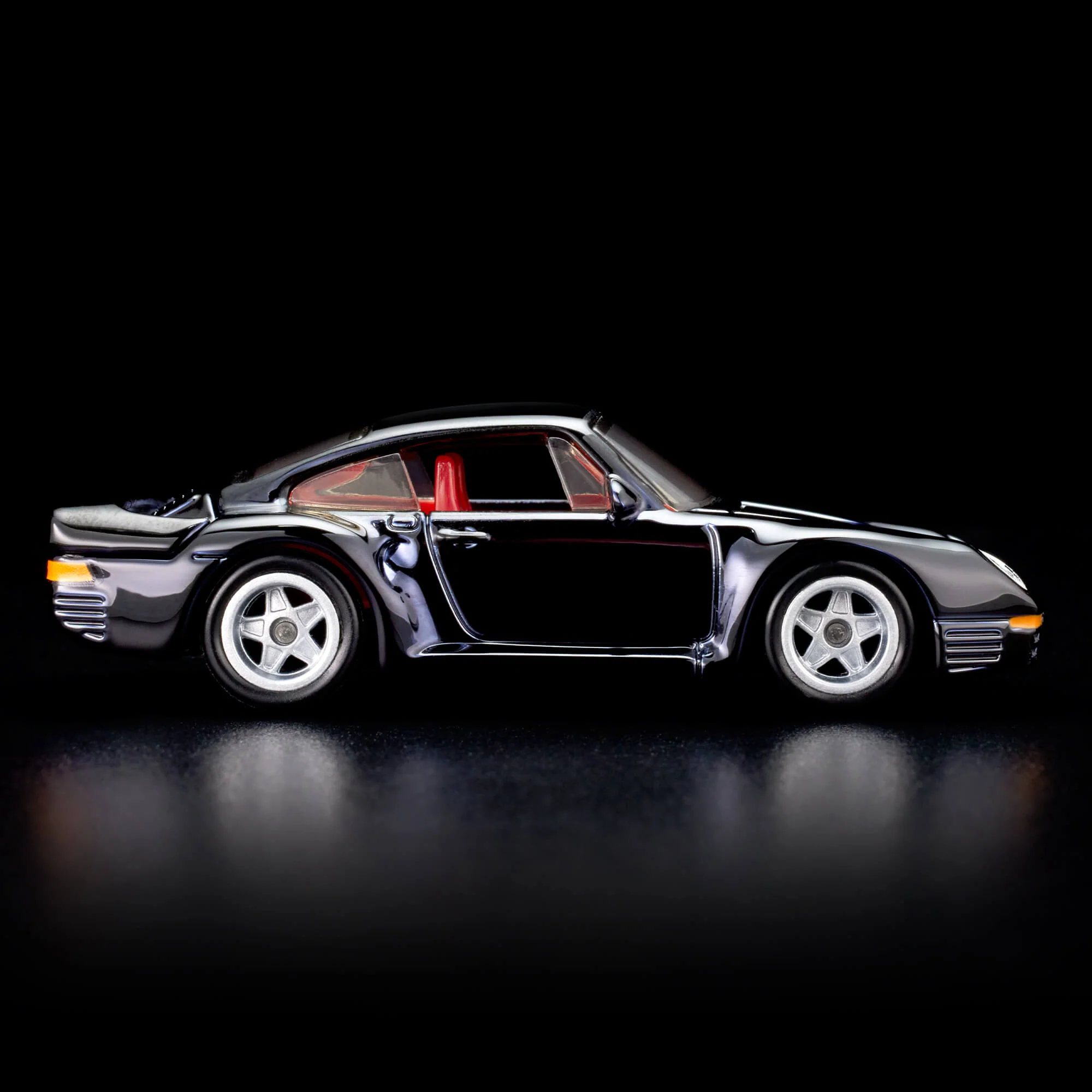 Mattel Creations RLC Exclusive 1986 Porsche 959