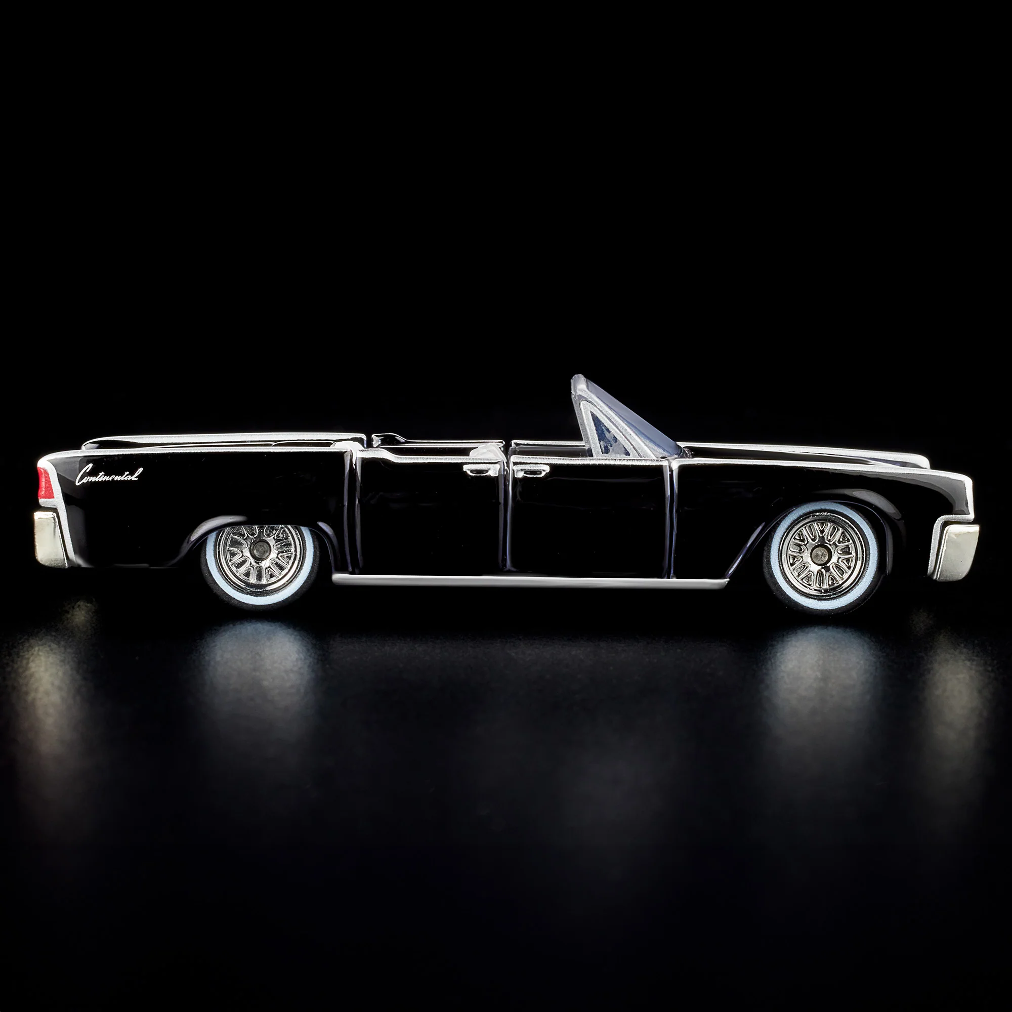 Mattel Creations Hot Wheels RLC Exclusive '61 Lincoln Continental