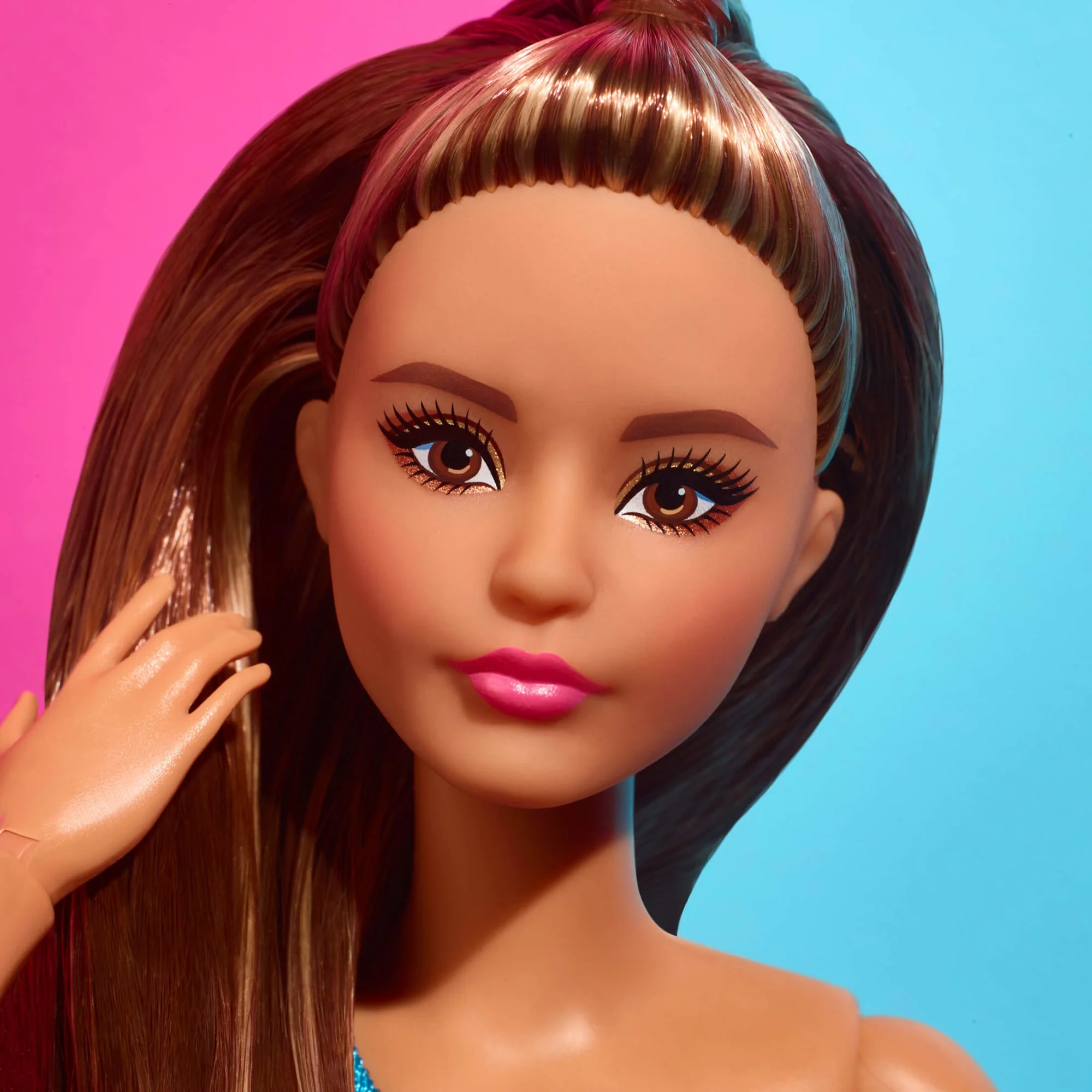 Mattel Creations Barbie Looks Doll (Petite, Long Brunette Hair)