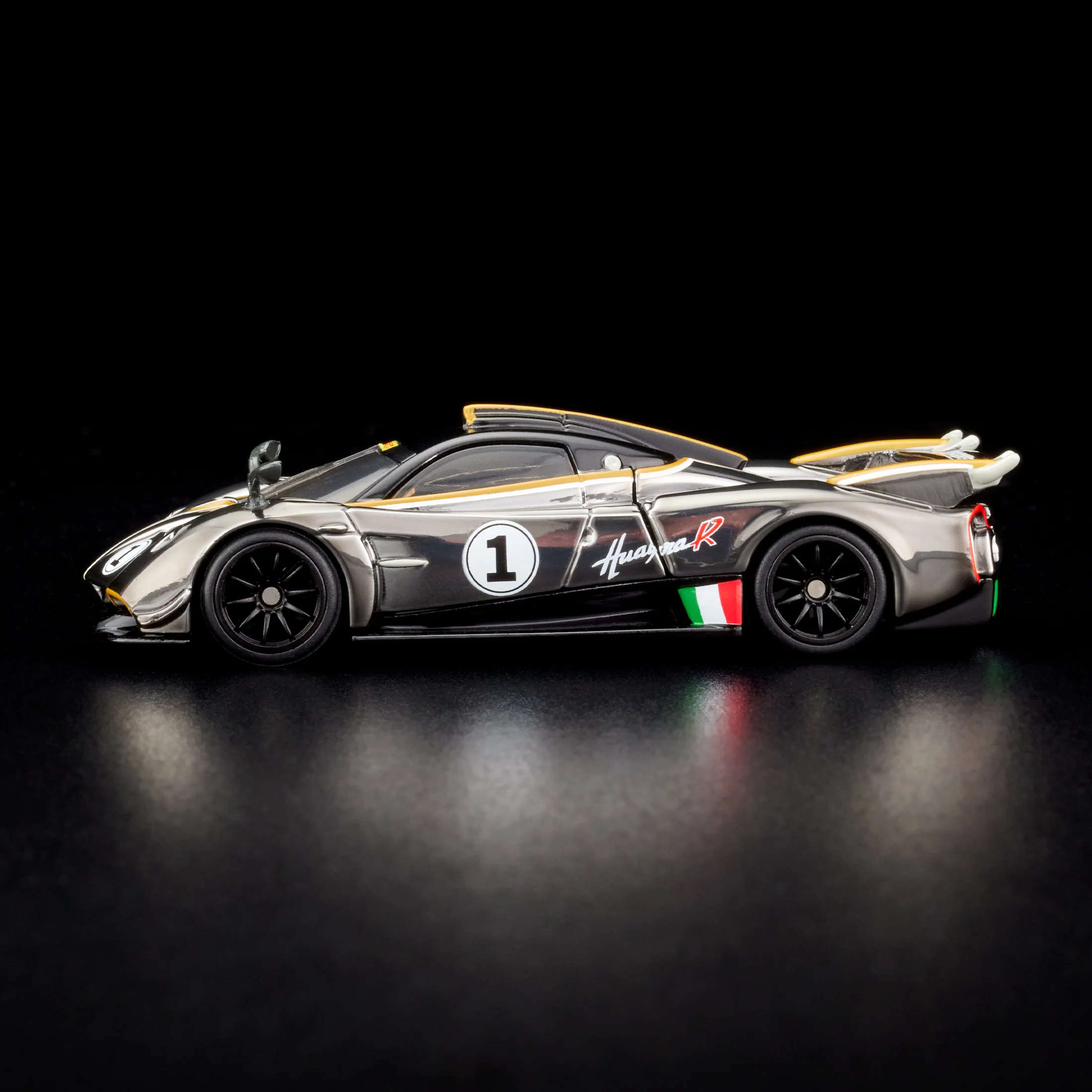 Mattel Creations RLC Exclusive '21 Pagani Huayra R