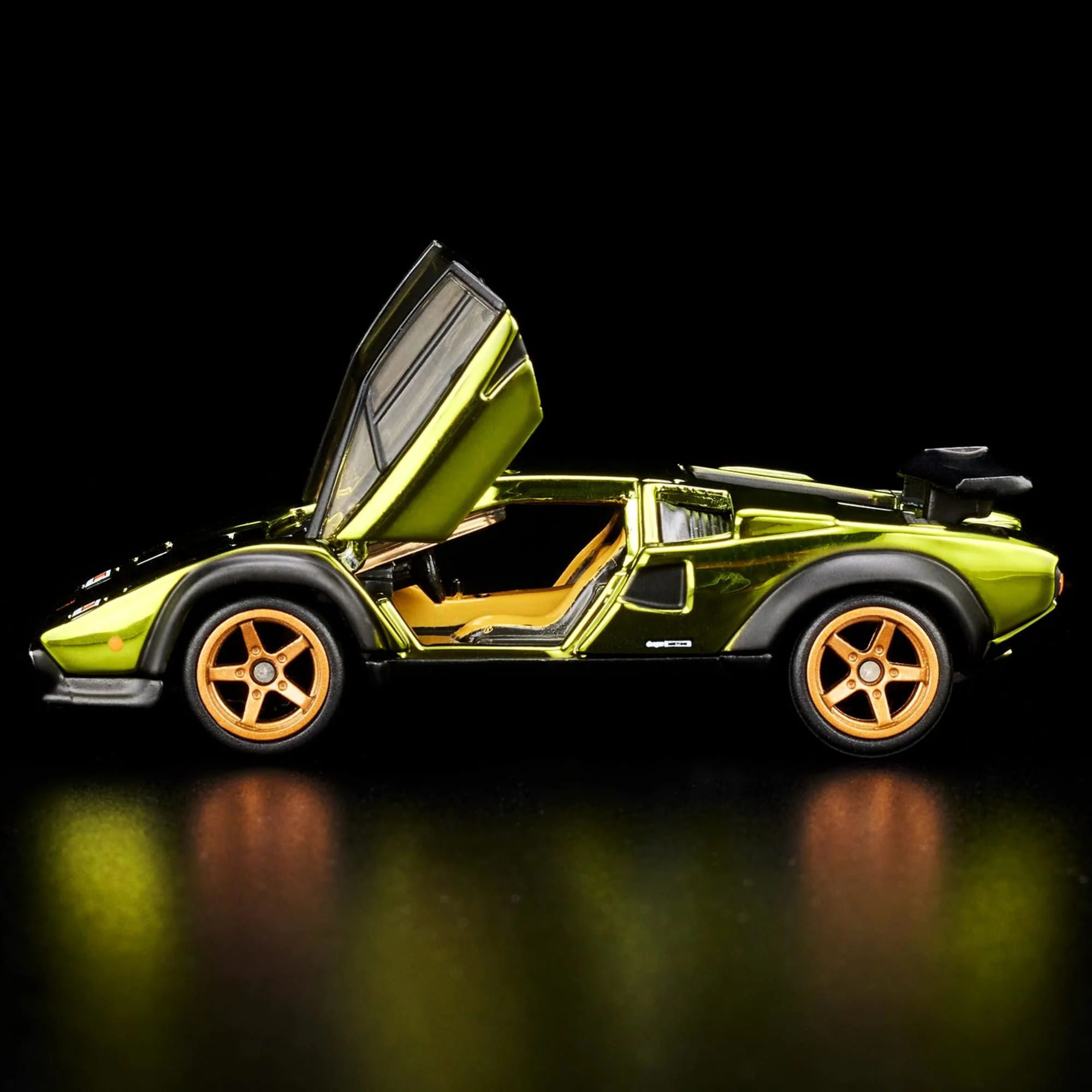 Mattel Creations RLC EXCLUSIVE '82 LAMBORGHINI COUNTACH LP 500 S