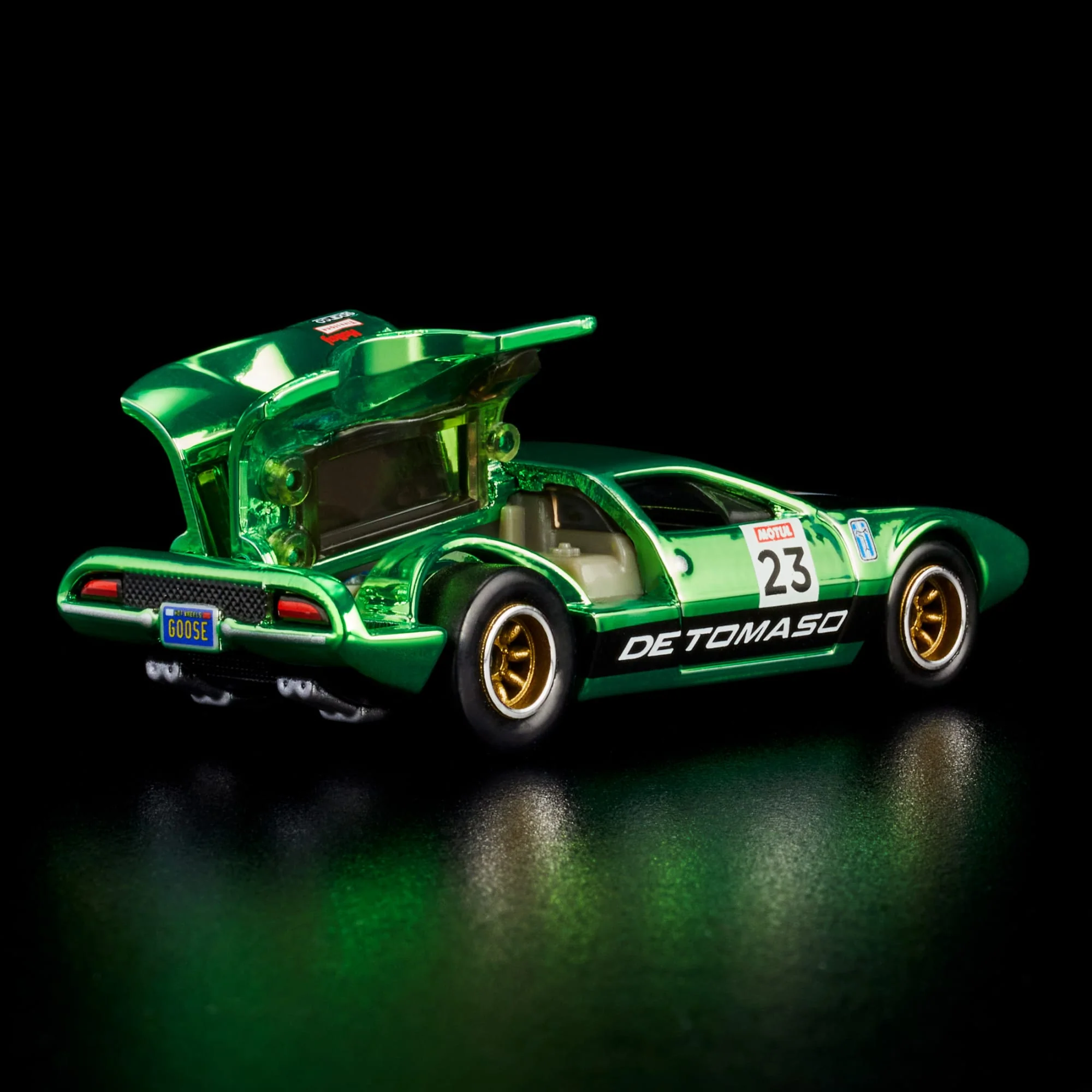 Mattel Creations RLC Exclusive 1971 De Tomaso Mangusta