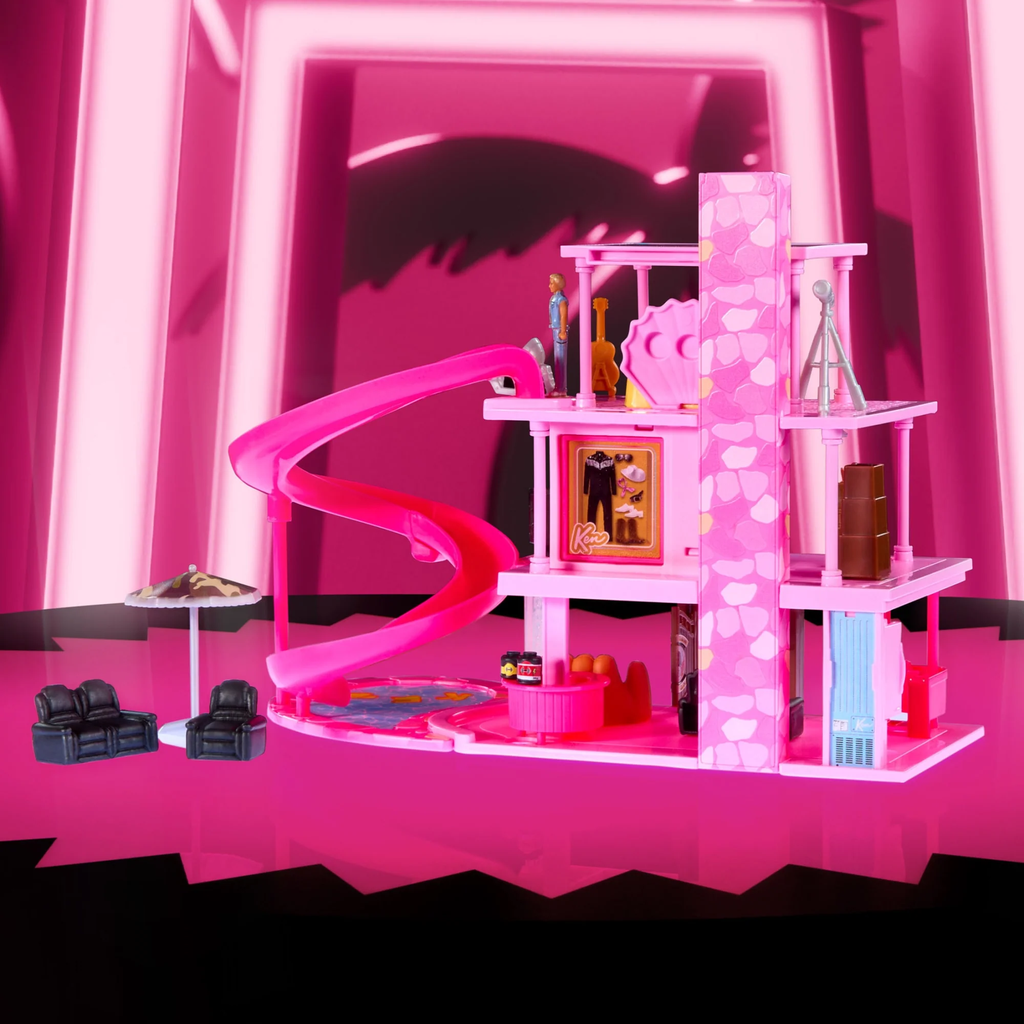 Mattel Creations Mini BarbieLand Mojo Dojo Casa House