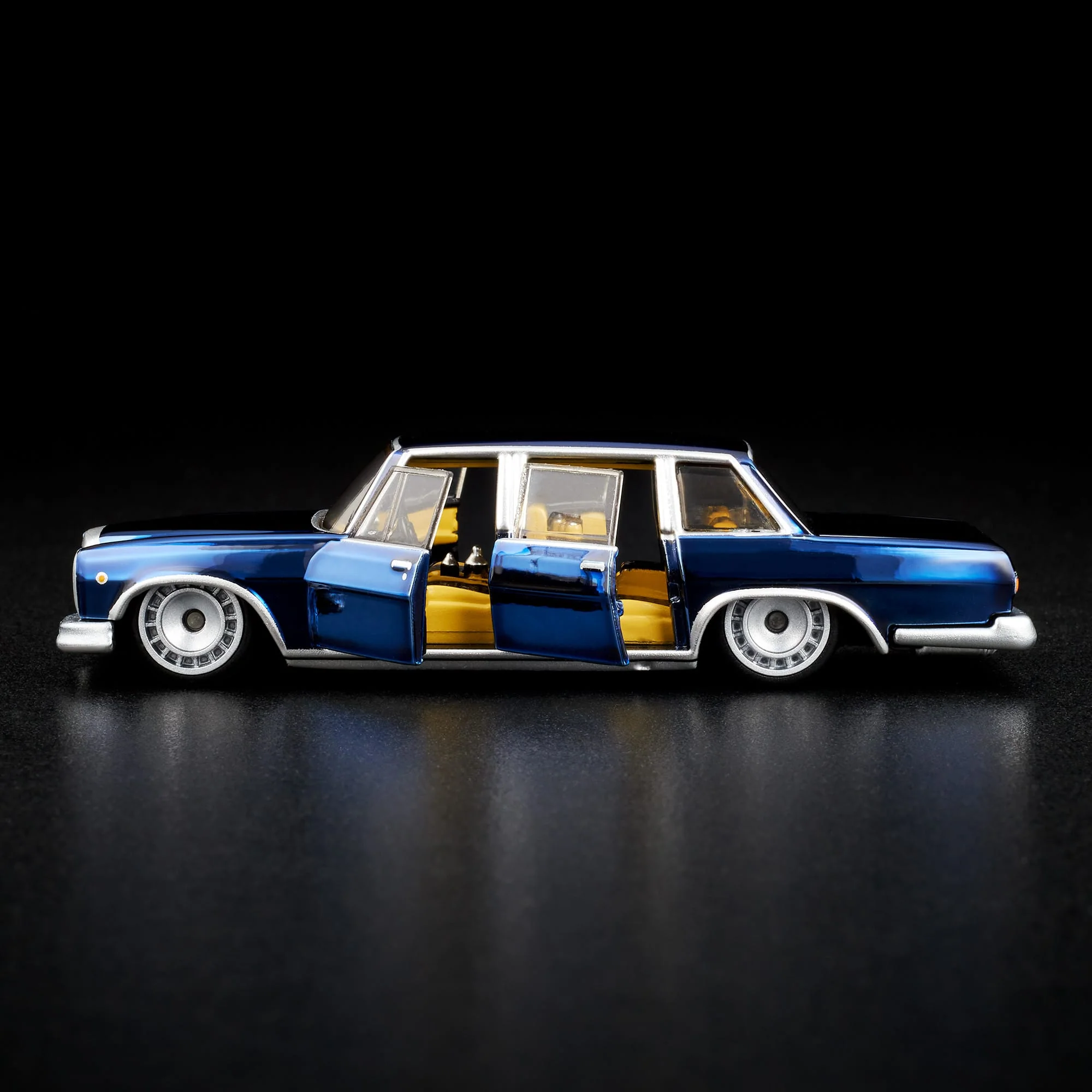 Mattel Creations RLC Exclusive 1964 Mercedes-Benz 600
