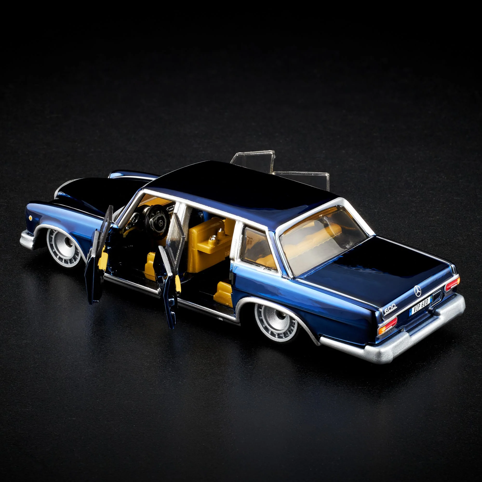 Mattel Creations RLC Exclusive 1964 Mercedes-Benz 600