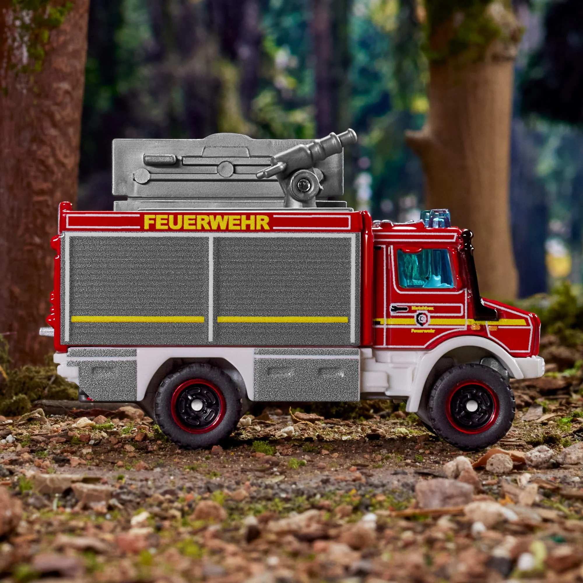Mattel Creations Matchbox Collectors Mercedes-Benz Unimog Fire Truck