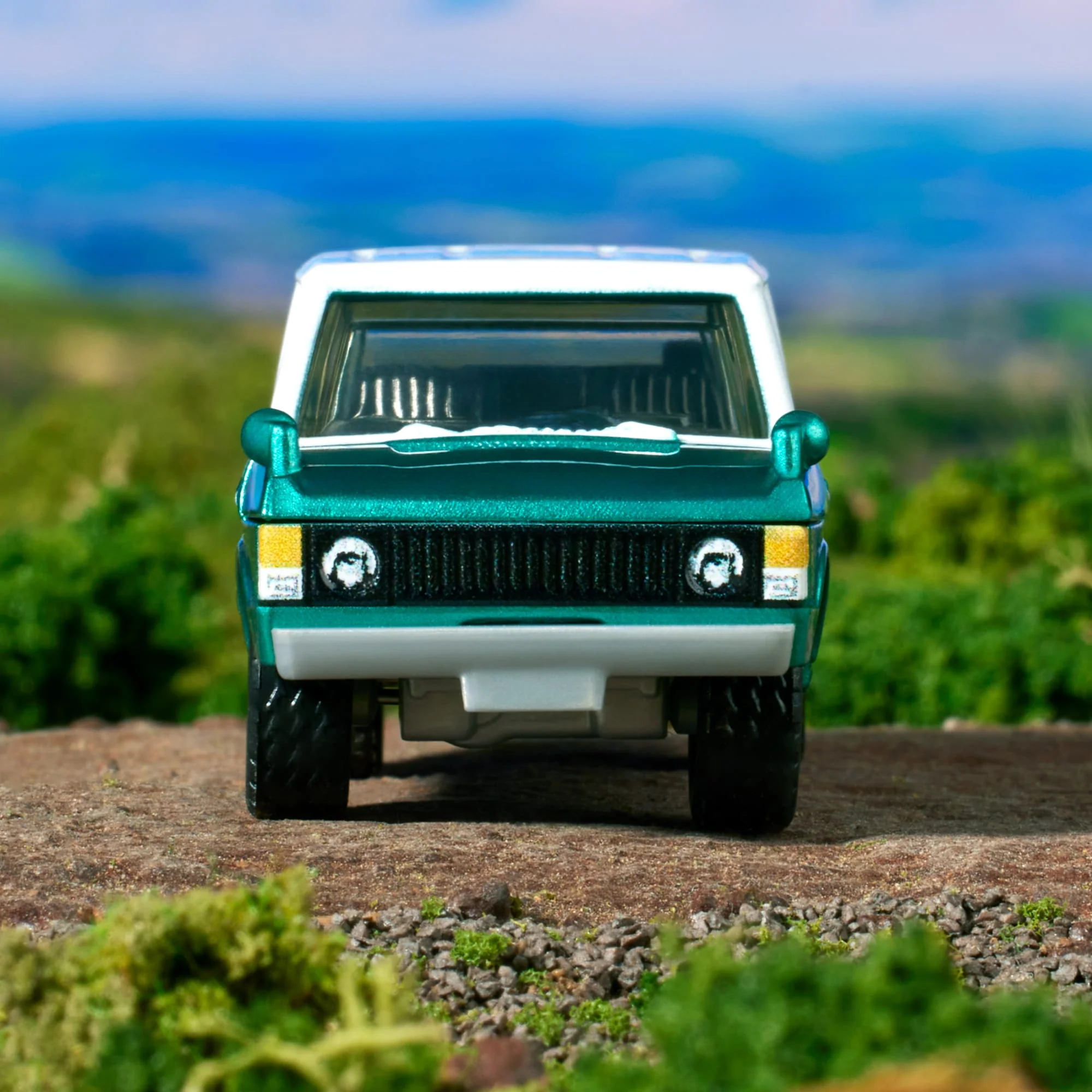 Mattel Creations Matchbox 1975 Range Rover