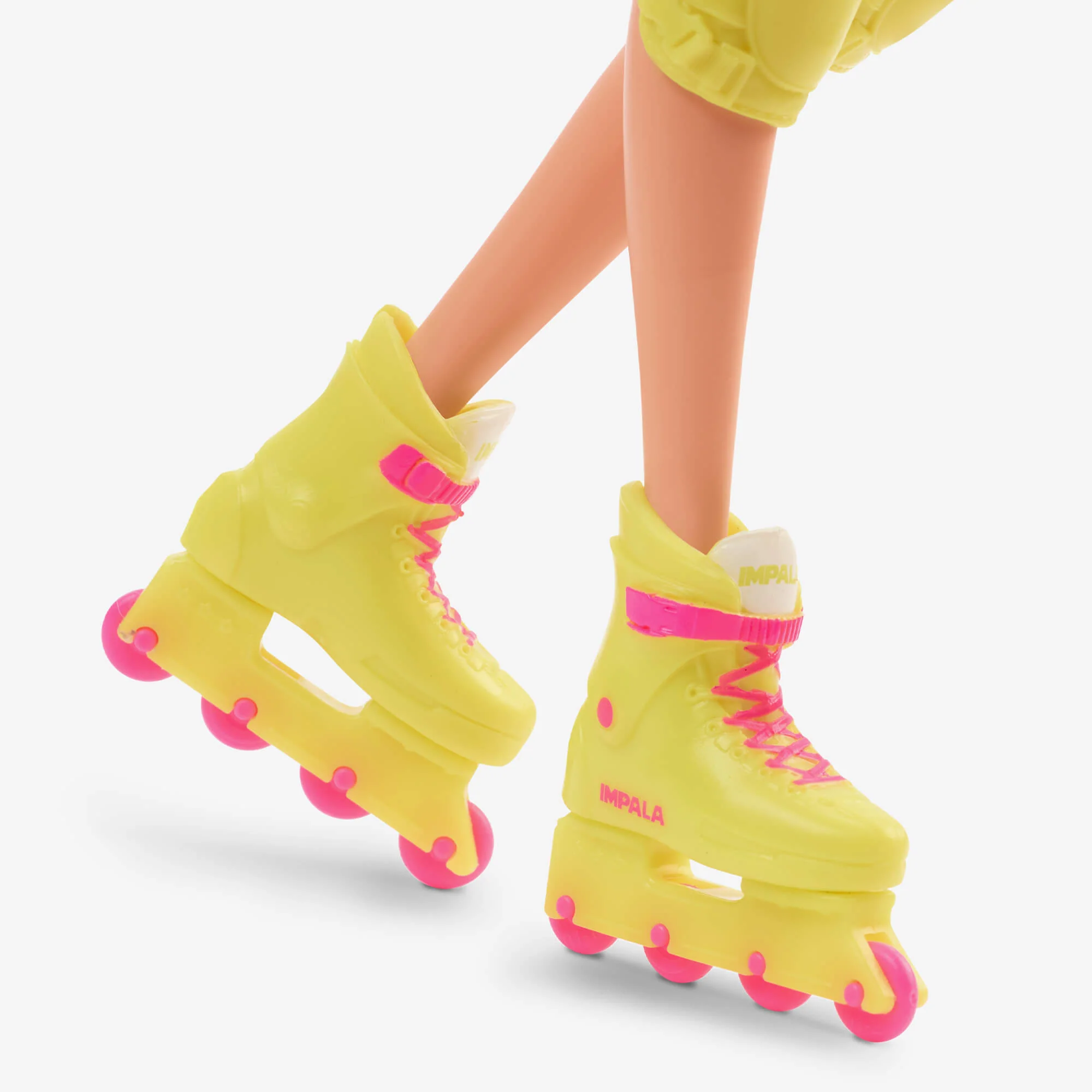 Mattel Creations Barbie in Inline Skating Outfit – Barbie The Movie