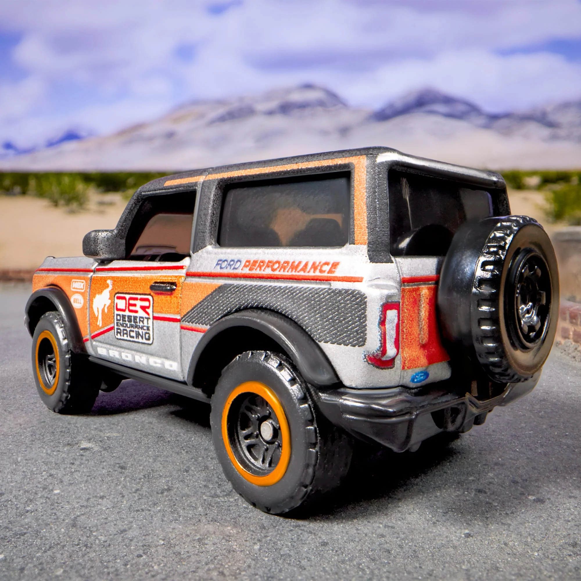 Mattel Creations Matchbox 2021 Ford Bronco