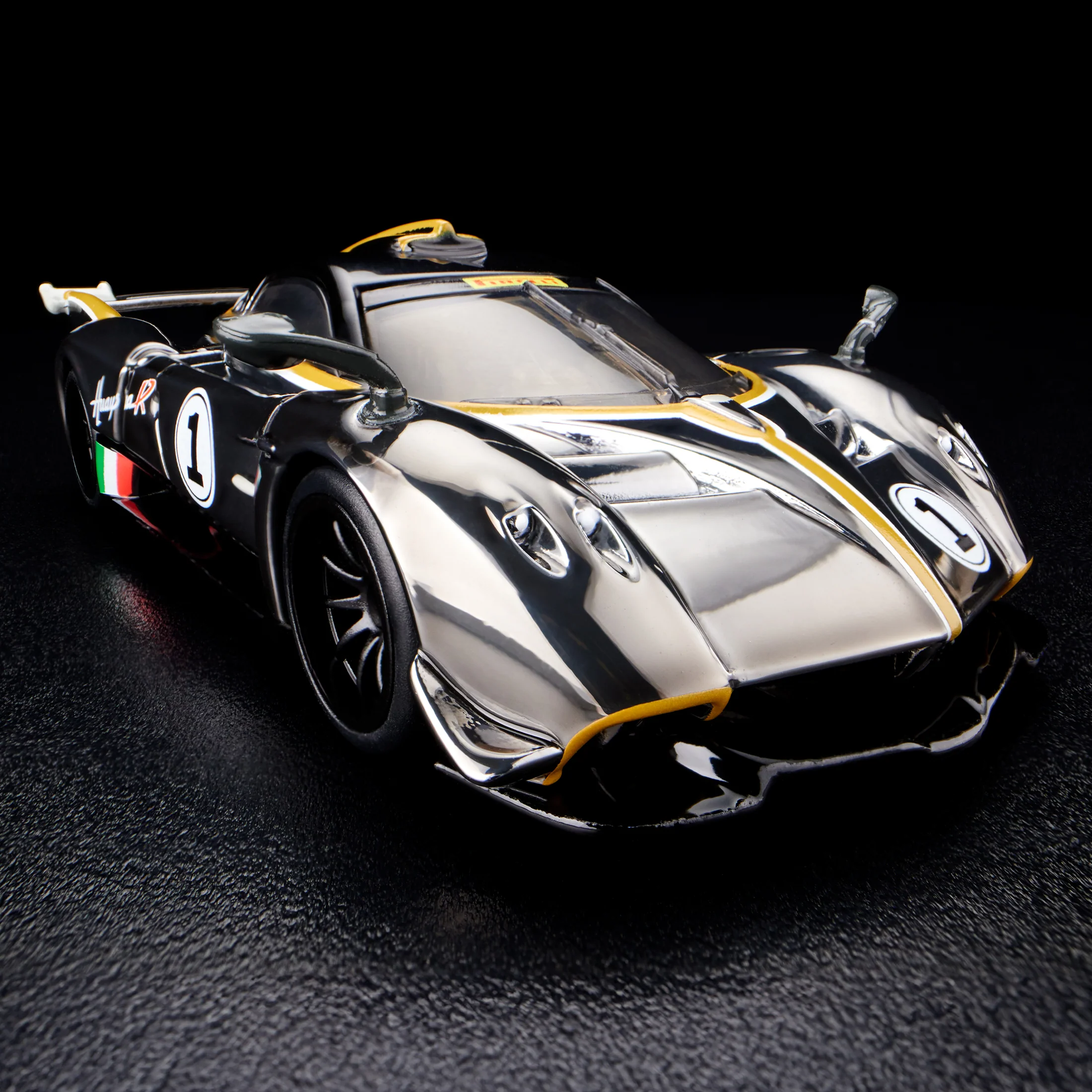 Mattel Creations RLC Exclusive '21 Pagani Huayra R