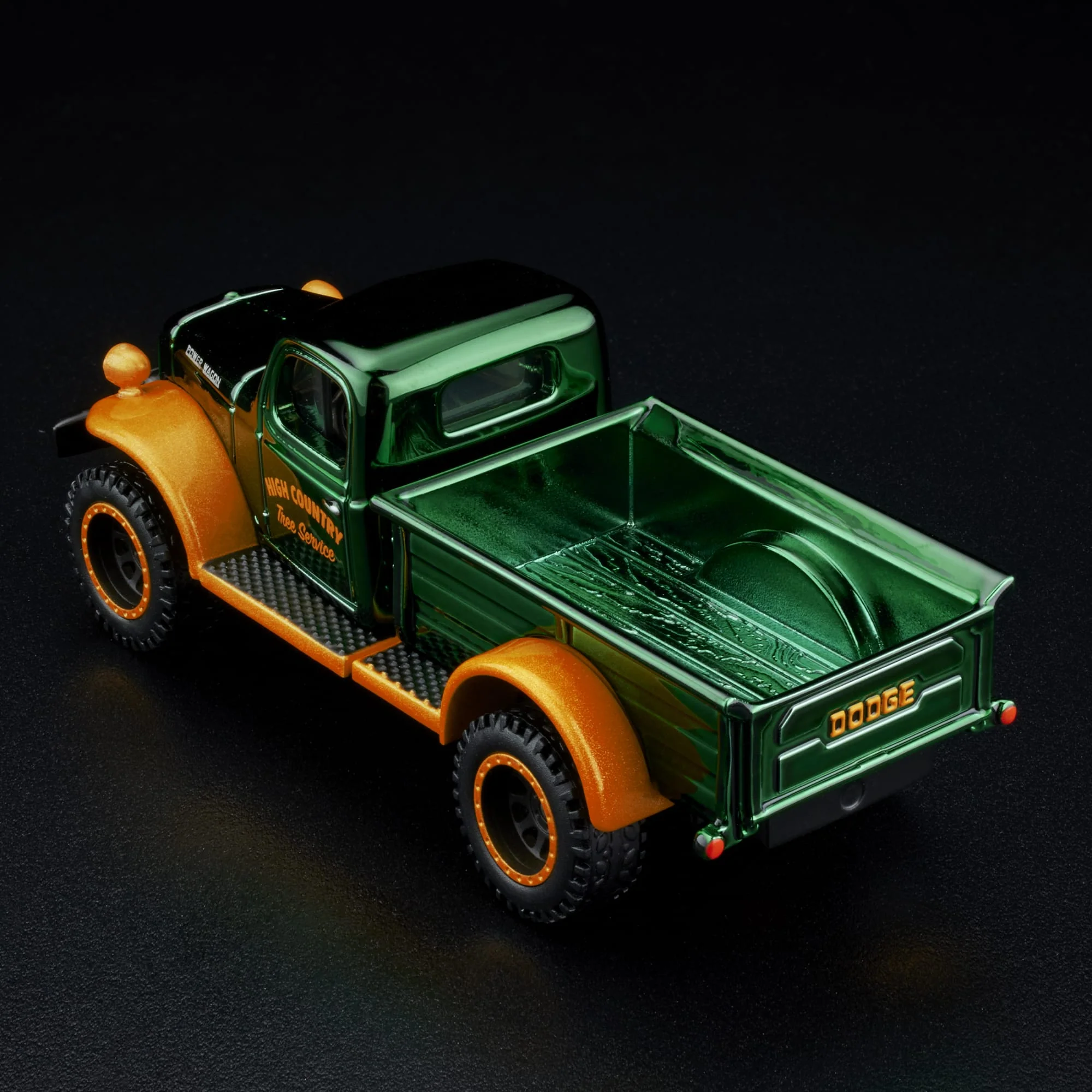 Mattel Creations RLC Exclusive Holiday 1952 Dodge Power-Wagon