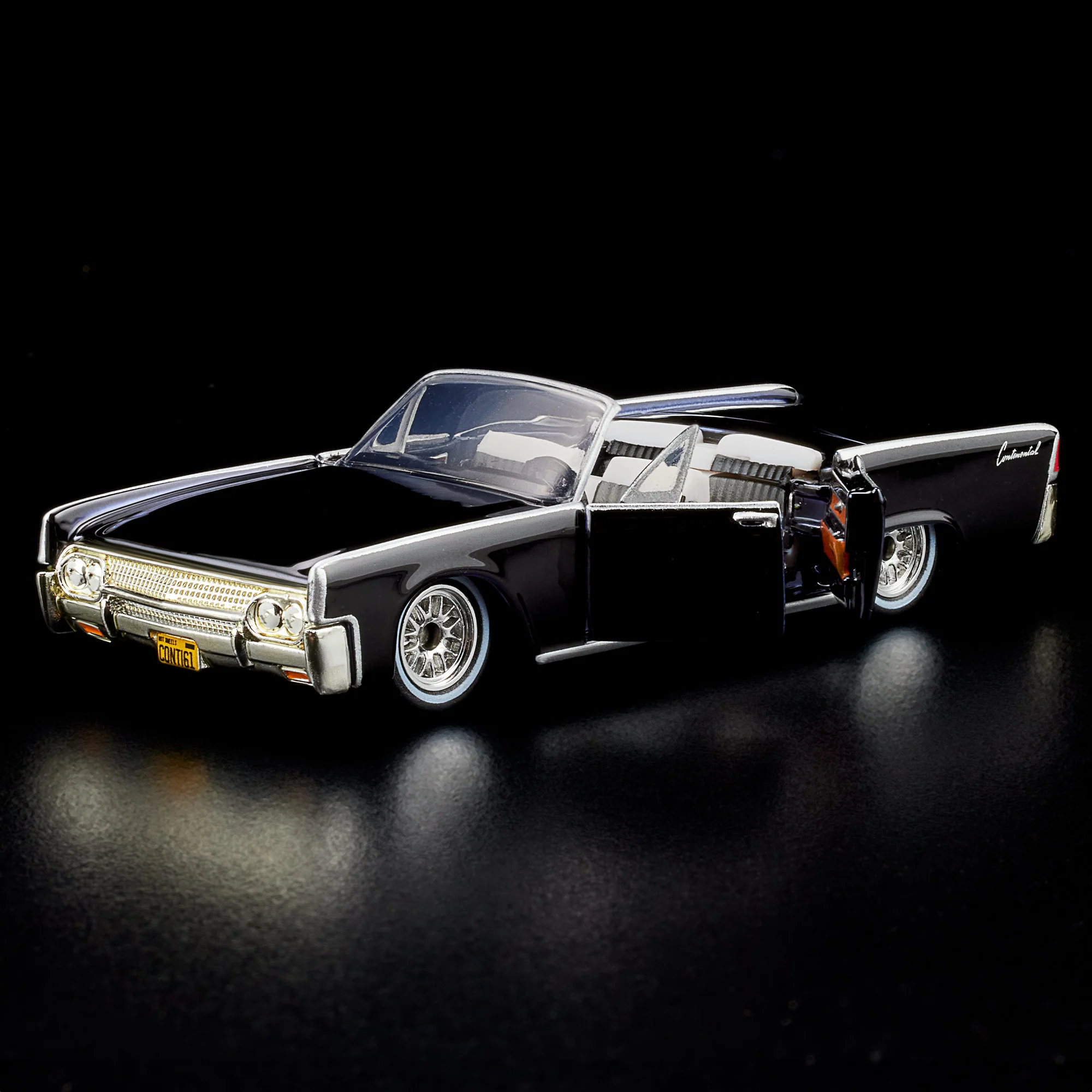 Mattel Creations Hot Wheels RLC Exclusive '61 Lincoln Continental