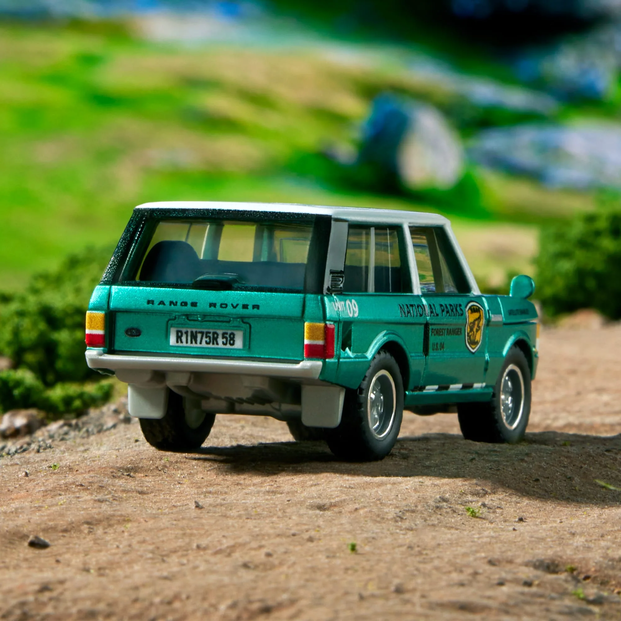 Mattel Creations Matchbox 1975 Range Rover