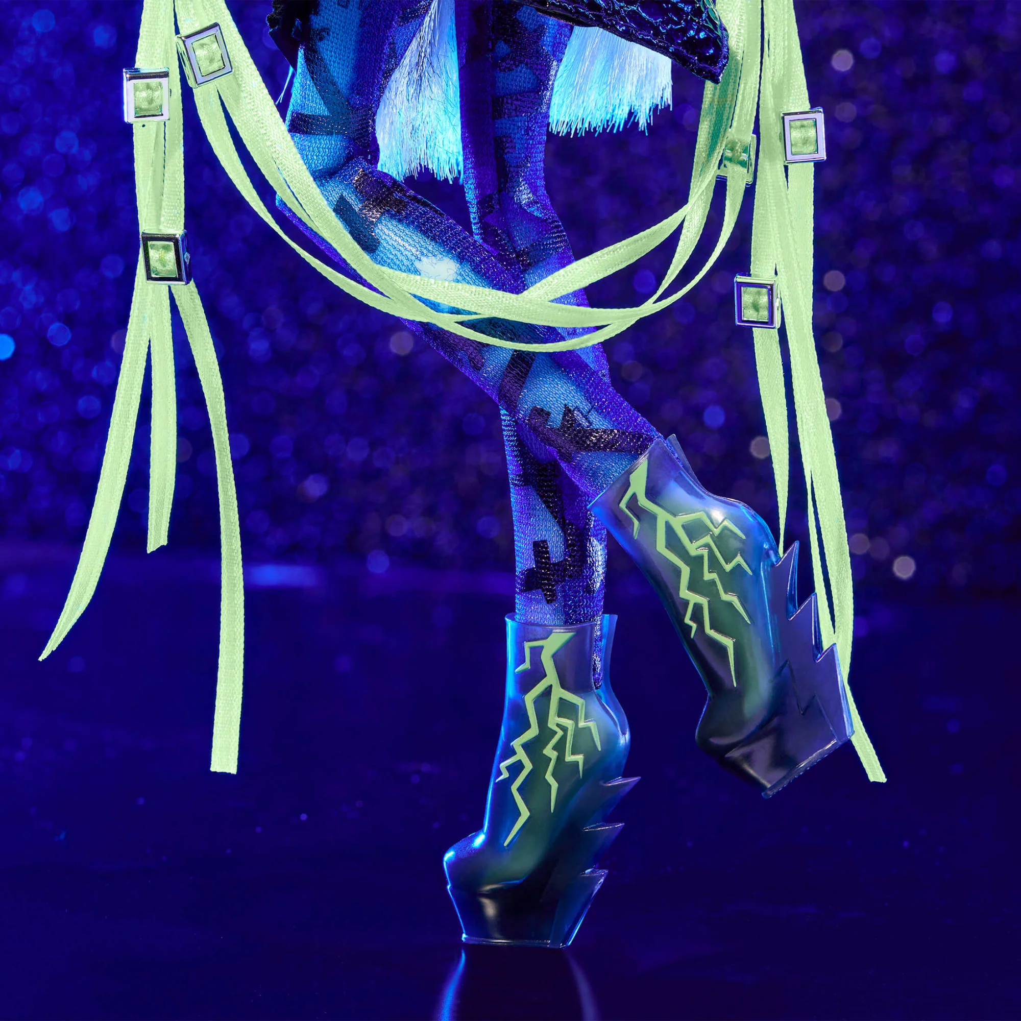 Mattel Creations Monster High Haunt Couture Midnight Runway Frankie Stein Doll