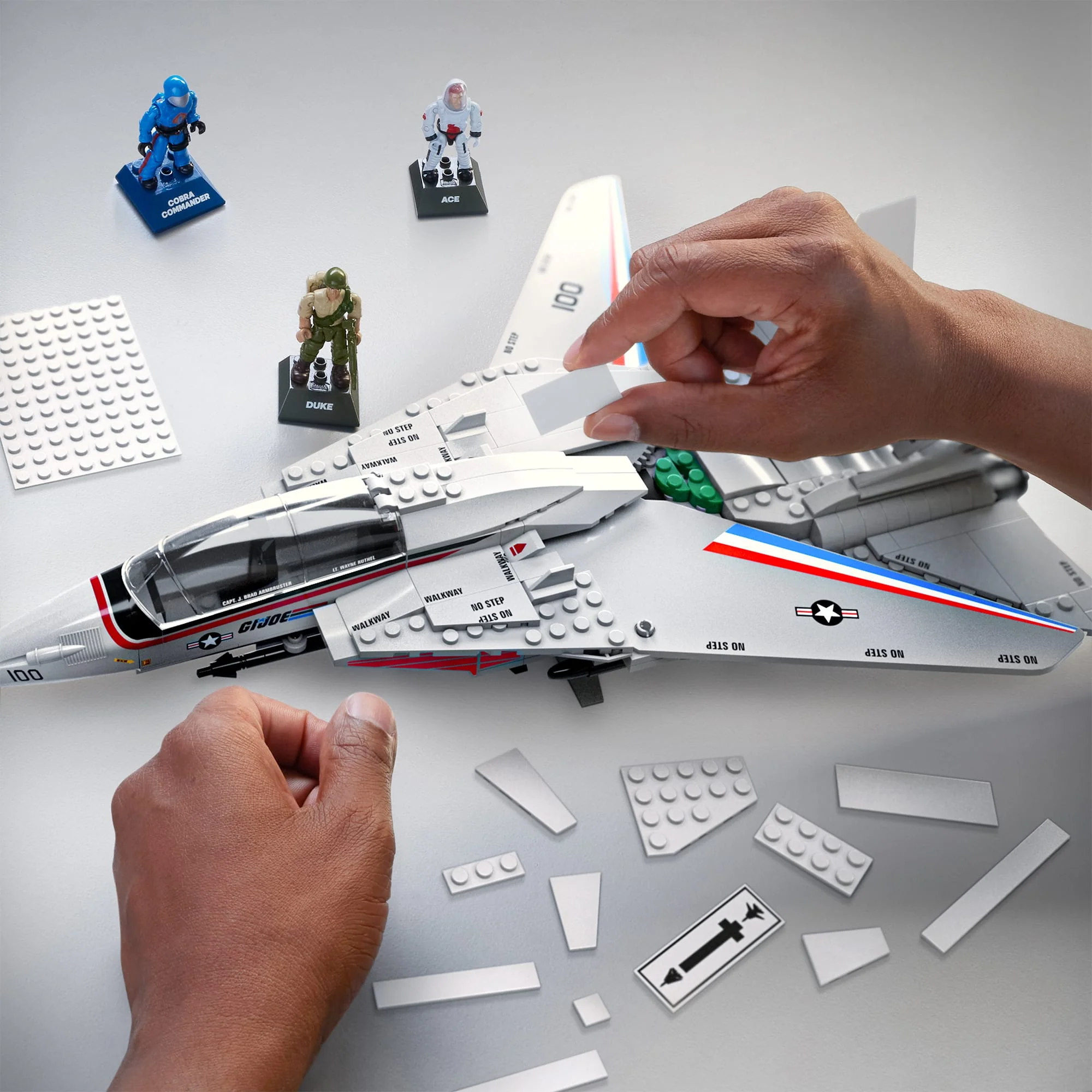 Mattel Creations MEGA G.I. JOE Skystriker vs. COBRA H.I.S.S. Building Set