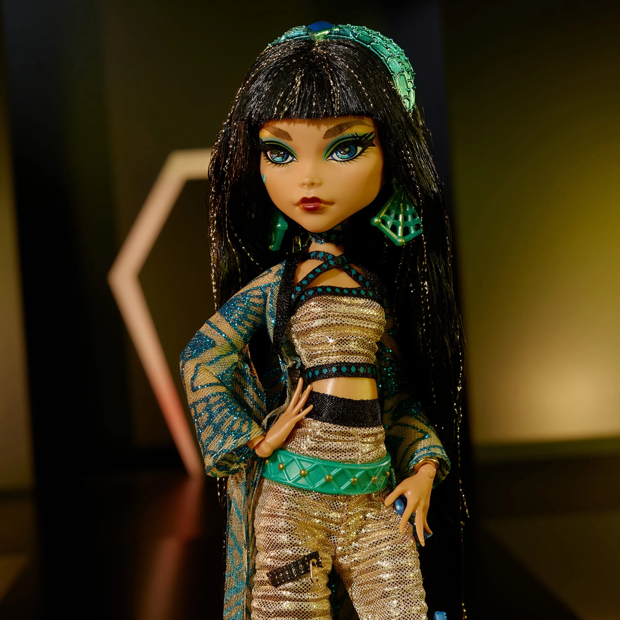 Mattel Creations Monster High Haunt Couture Cleo de Nile Doll