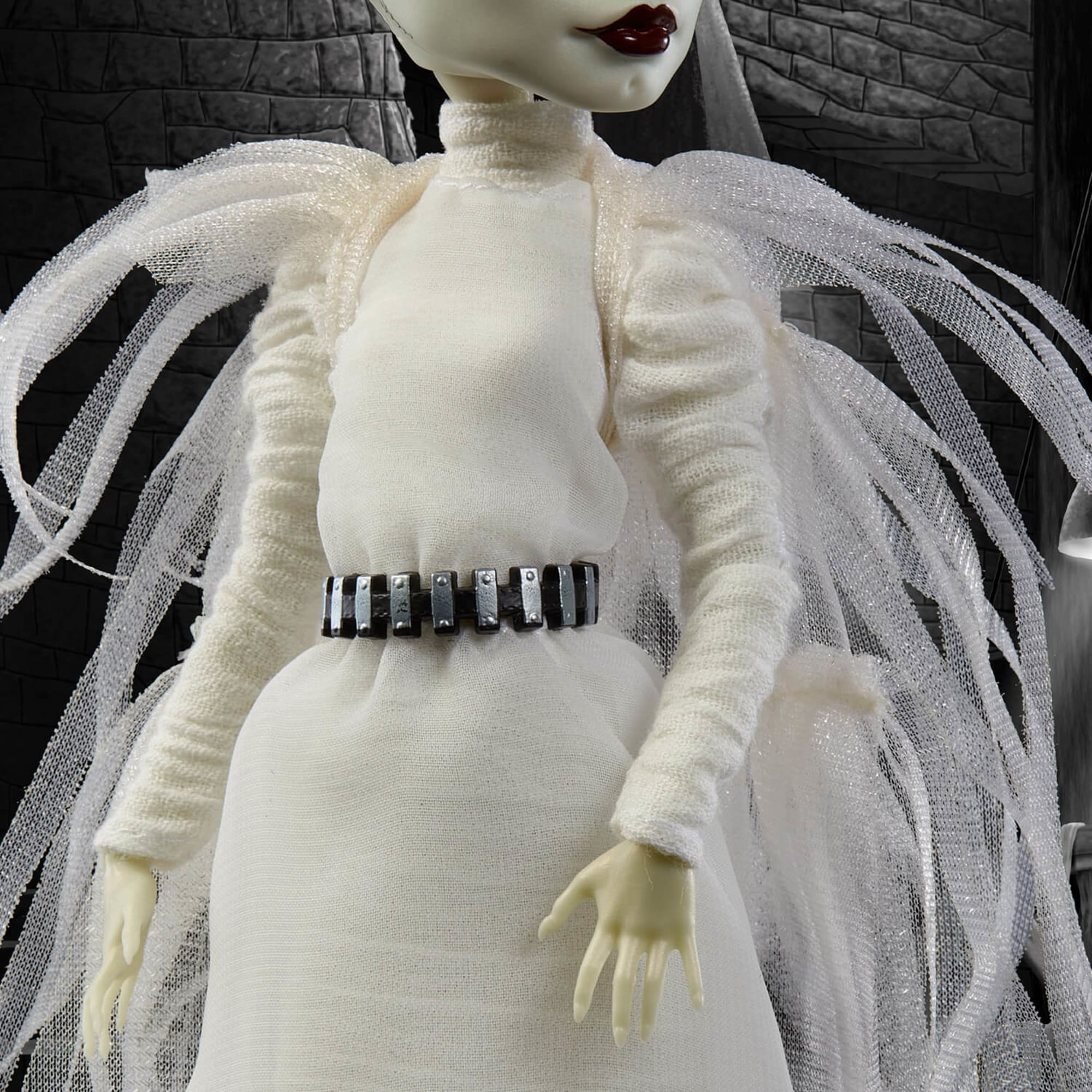 Mattel Creations Frankenstein & Bride of Frankenstein Monster High Skullector Doll Set