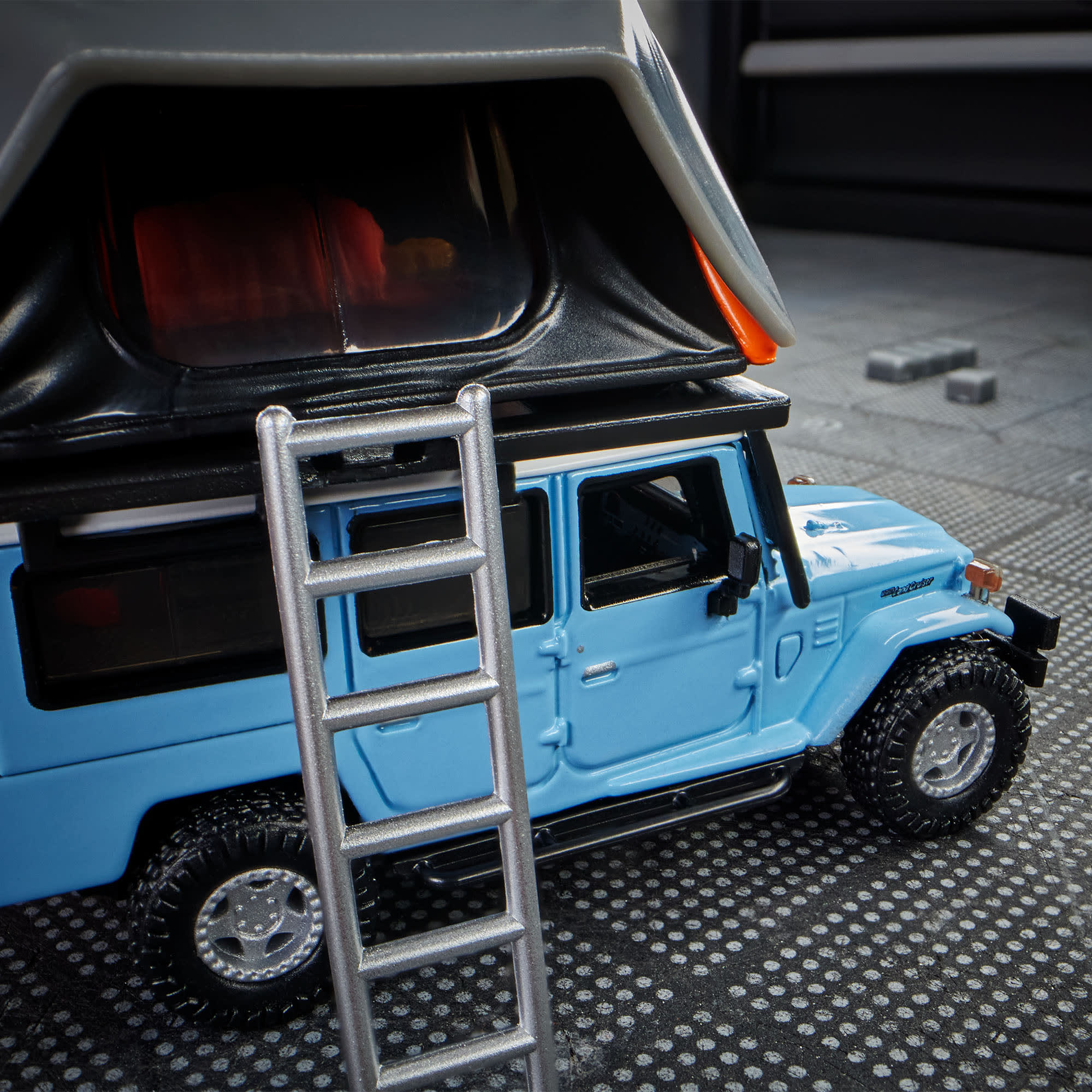 Mattel Creations Hot Wheels Elite 64 Mod Shop 1982 Custom Toyota Land Cruiser FJ45 Troopy