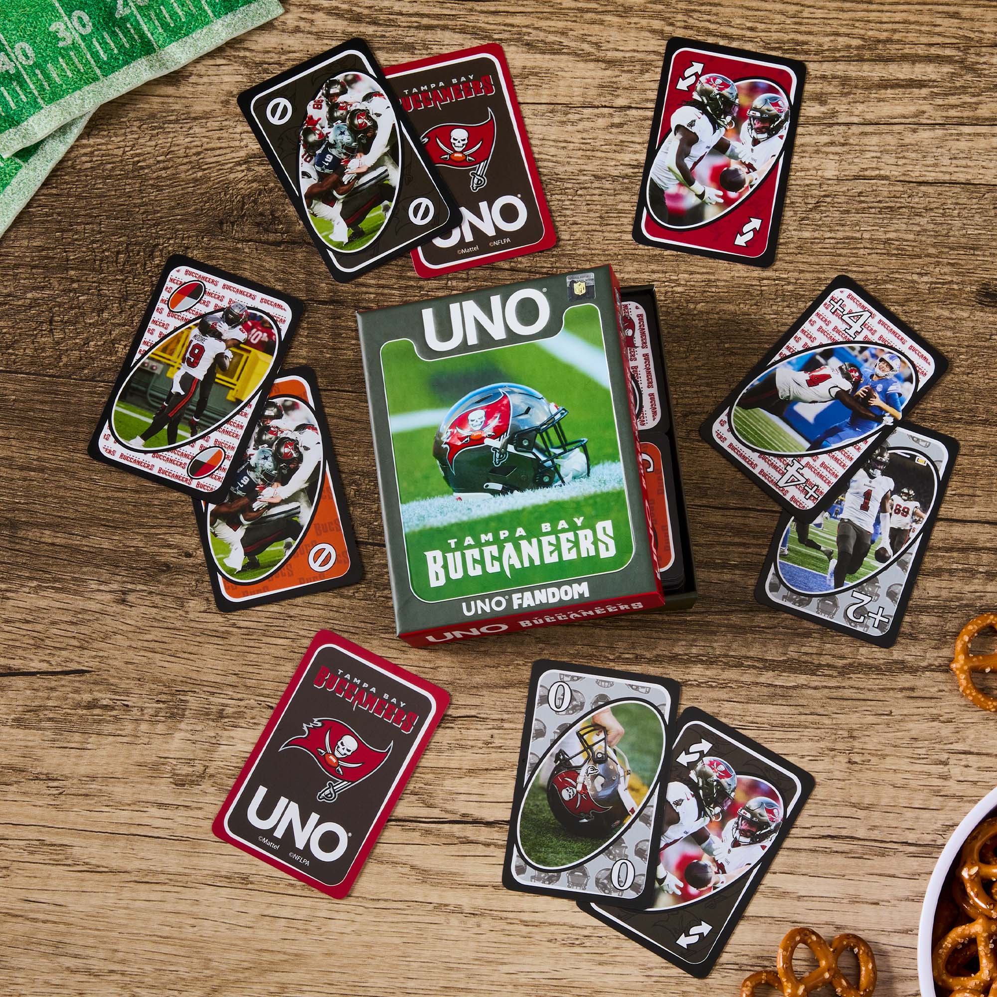 Mattel Creations UNO Fandom NFL Tampa Bay Buccaneers Game Deck