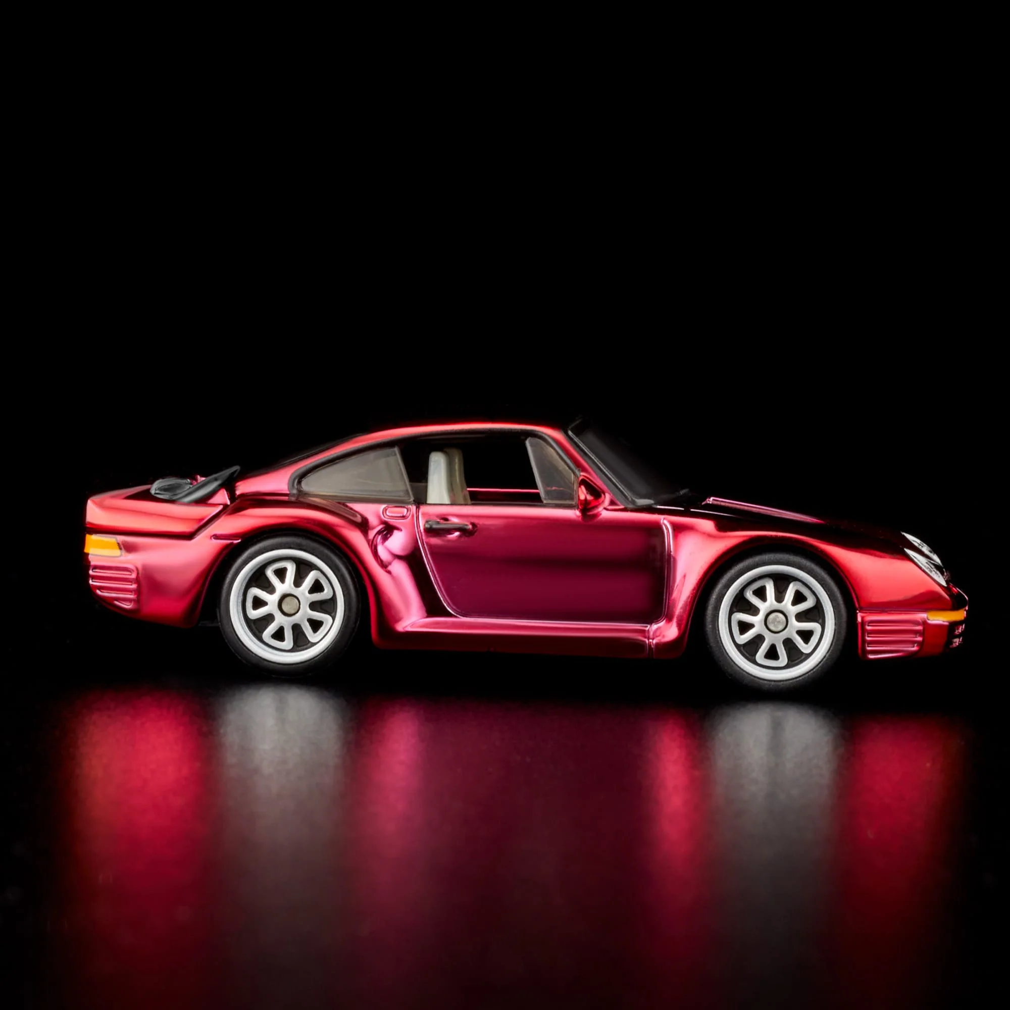 Mattel Creations RLC Exclusive 1986 Porsche 959