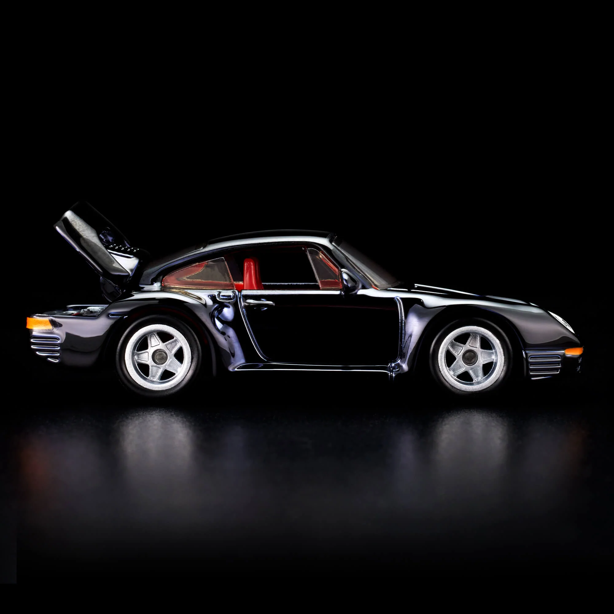 Mattel Creations RLC Exclusive 1986 Porsche 959