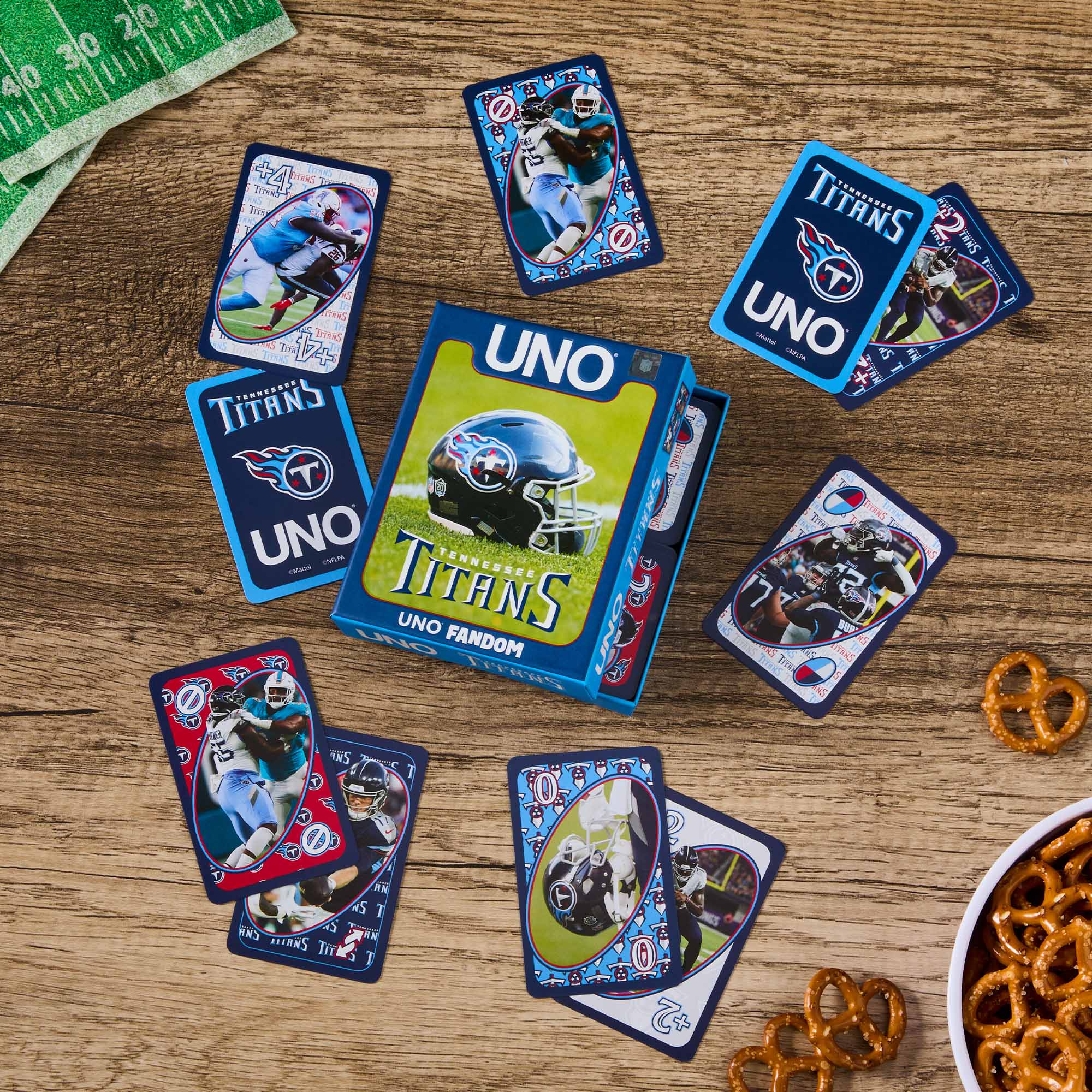 Mattel Creations UNO Fandom NFL Tennessee Titans Game Deck