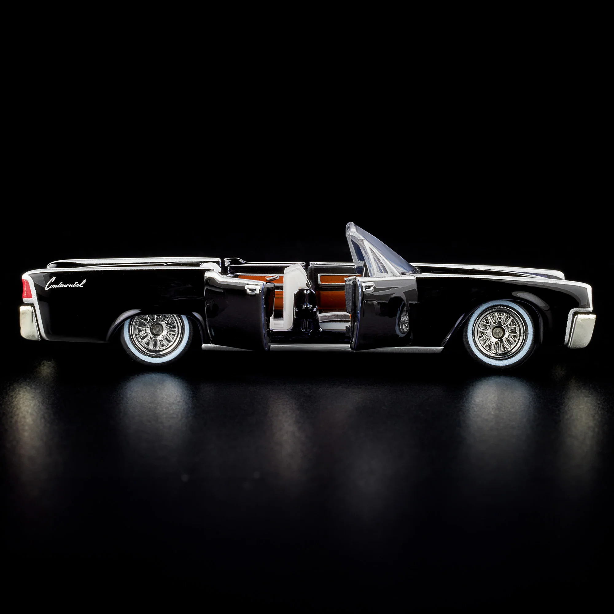Mattel Creations Hot Wheels RLC Exclusive '61 Lincoln Continental