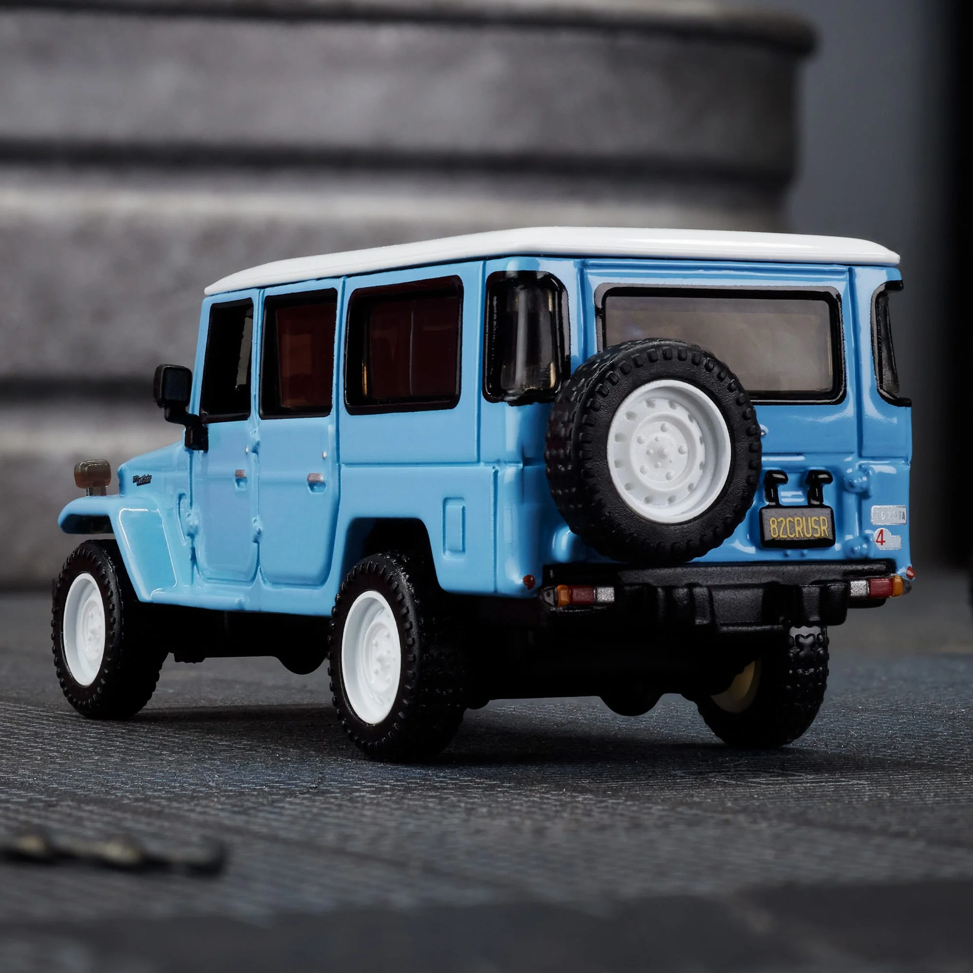 Mattel Creations Hot Wheels Elite 64 Mod Shop 1982 Custom Toyota Land Cruiser FJ45 Troopy