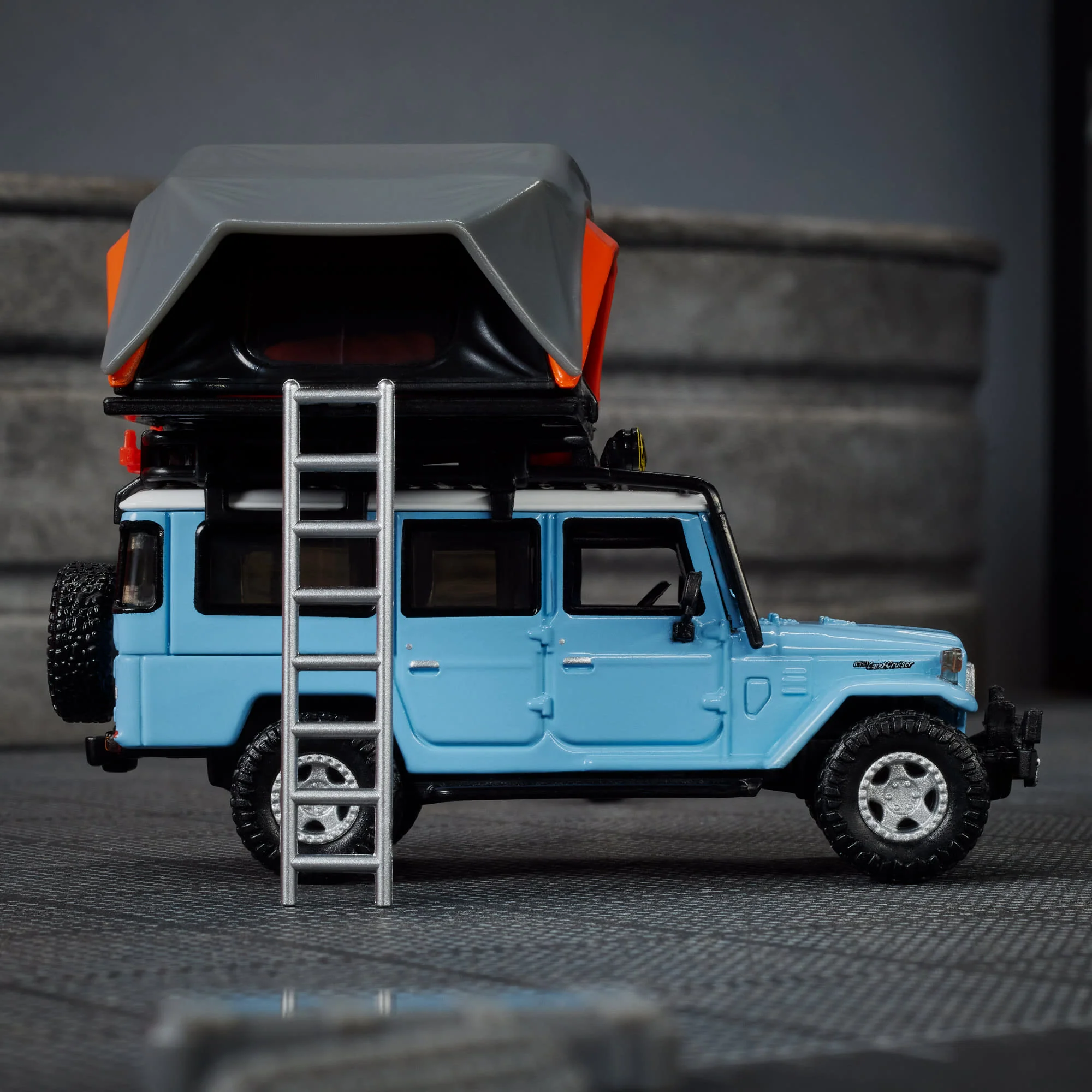 Mattel Creations Hot Wheels Elite 64 Mod Shop 1982 Custom Toyota Land Cruiser FJ45 Troopy