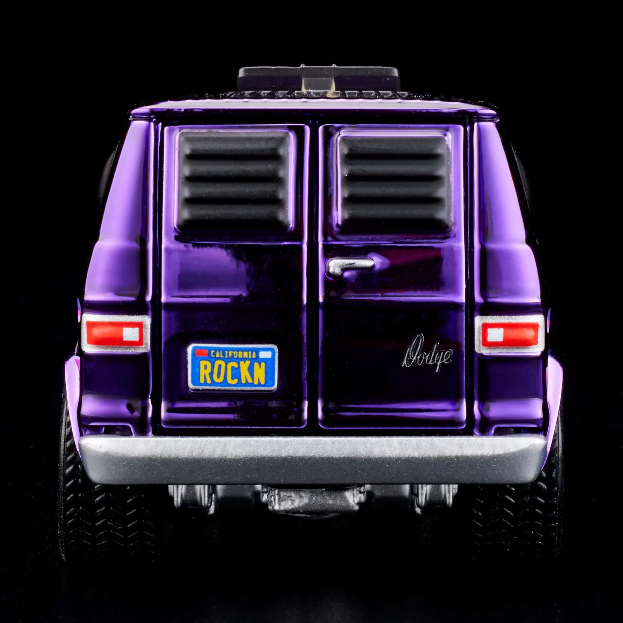 Mattel Creations RLC Exclusive '70s Dodge Tradesman Van