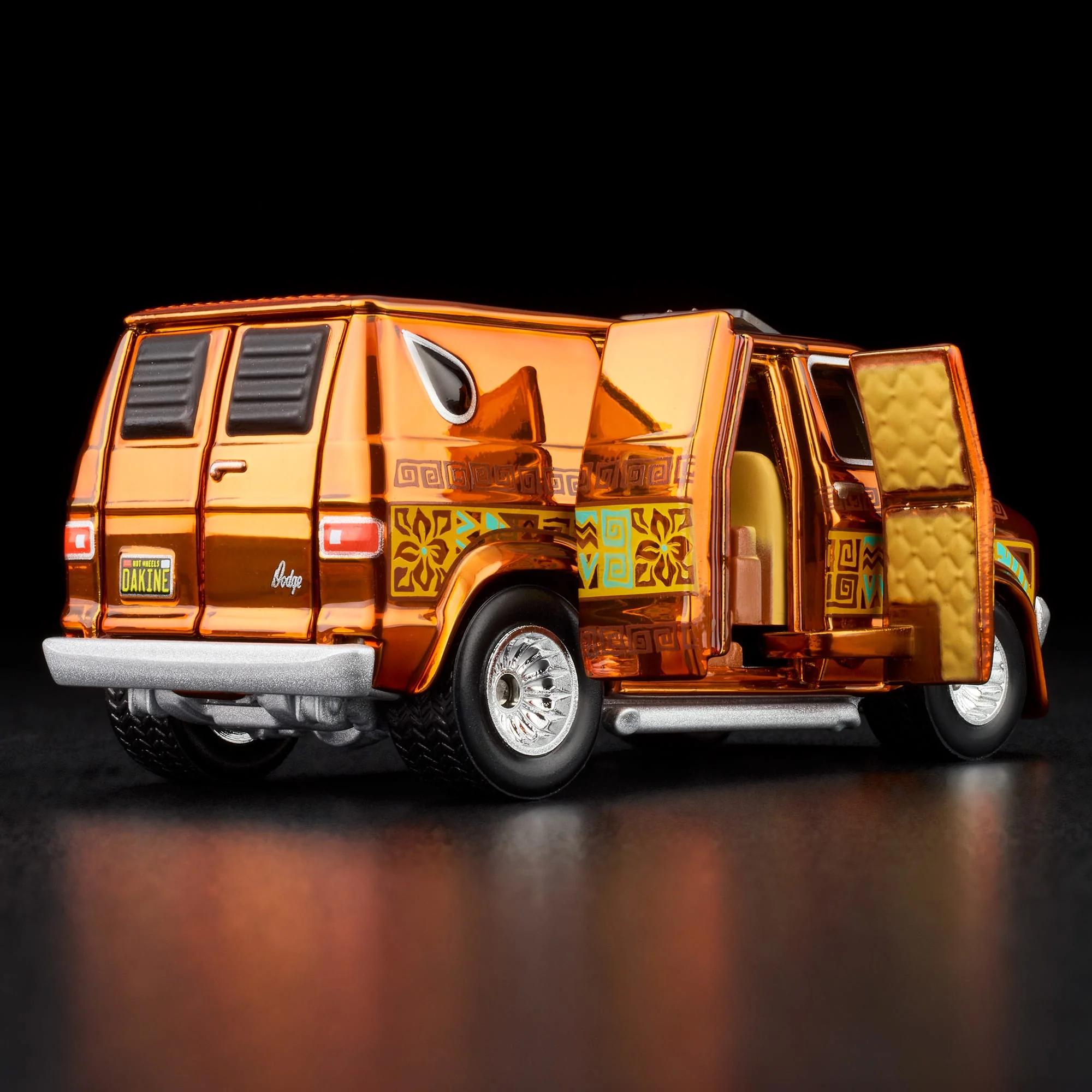 Mattel Creations RLC Exclusive '70s Dodge Tradesman Van