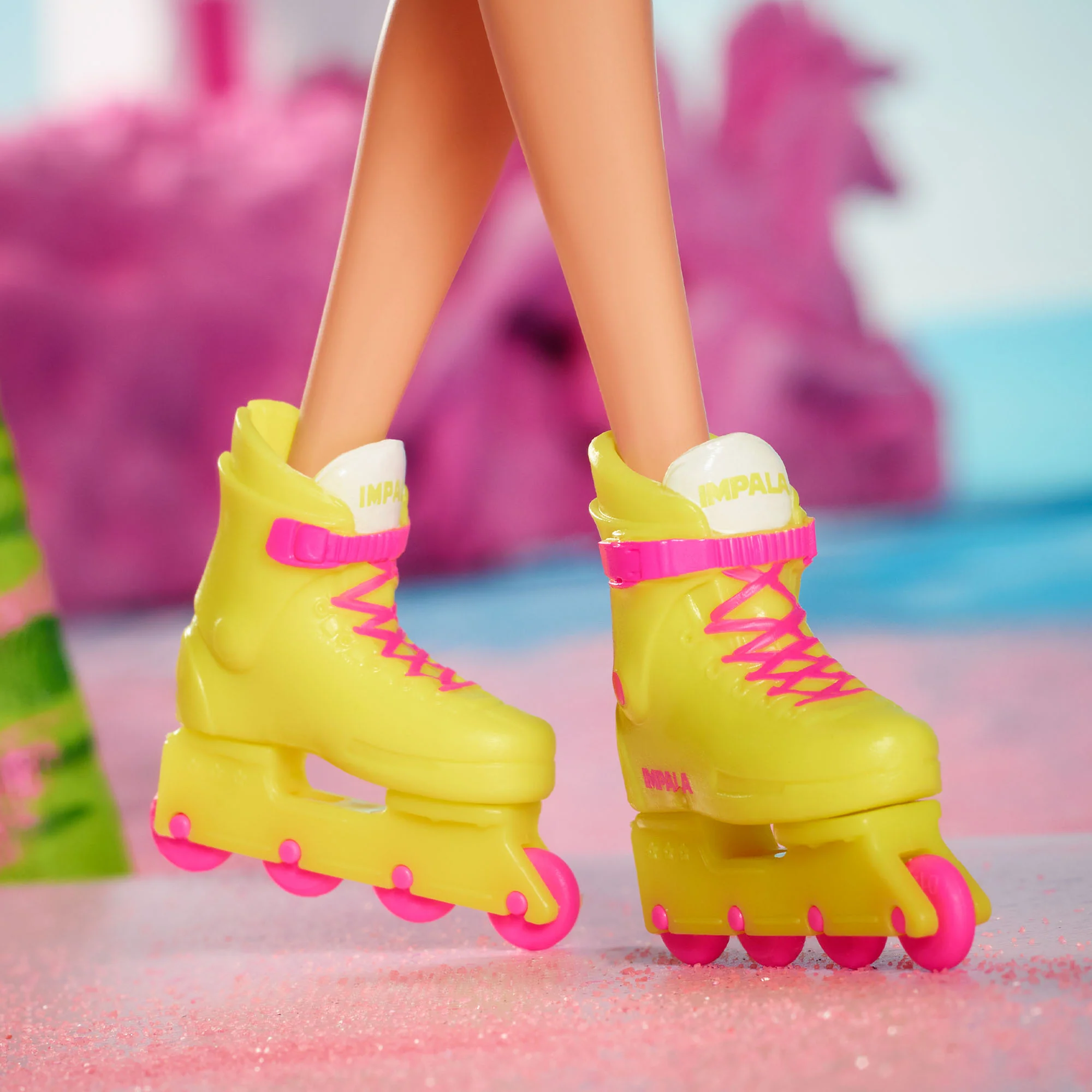 Mattel Creations Barbie in Inline Skating Outfit – Barbie The Movie