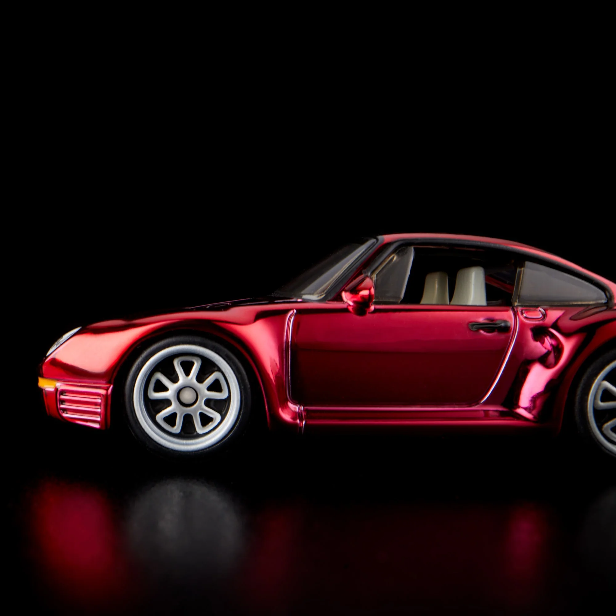Mattel Creations RLC Exclusive 1986 Porsche 959