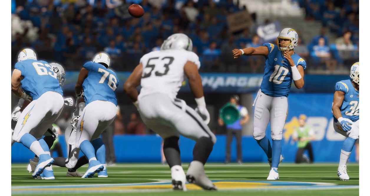 GameStop Madden NFL 23 - PlayStation 5