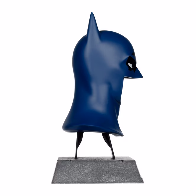 GameStop McFarlane Toys DC Direct Batman - Batman Knightfall Cowl 1:3 Scale Replica