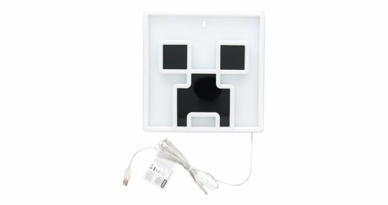 GameStop Minecraft Mob Creeper Wall Mountable LED Neon 9.4-in Light