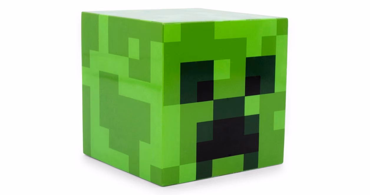GameStop Minecraft Green Creeper Plug-In Auto Dusk to Dawn Sensor 2.5-In Nightlight