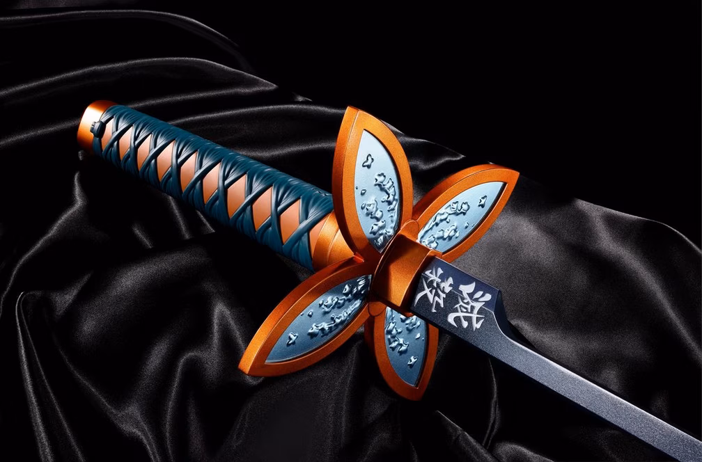 GameStop Bandai Tamashii Nations Demon Slayer: Kimetsu no Yaiba Shinobu Kocho's Nichirin Sword Proplica