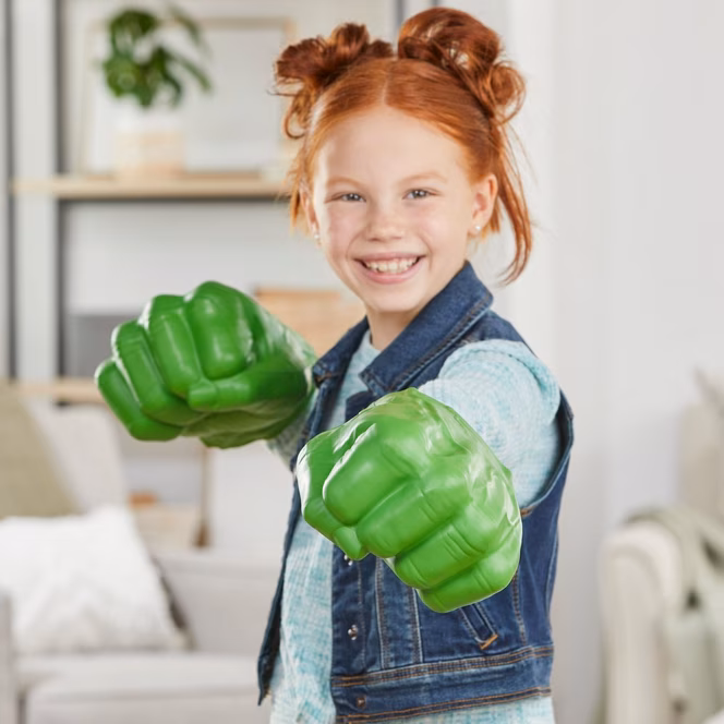 GameStop Hasbro Marvel Avengers Captain America Green Hulk Gamma Smash Fist Replica