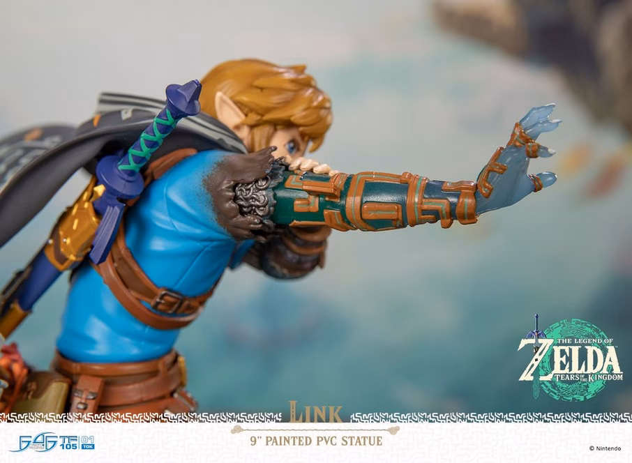 GameStop The Legend of Zelda: Tears of the Kingdom Link 9-in Statue