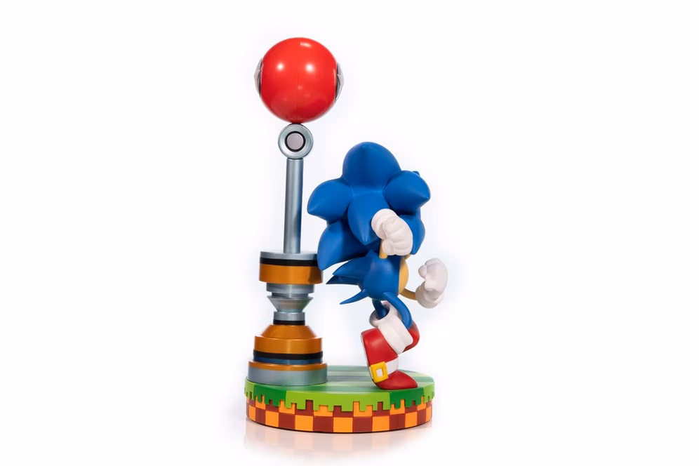 GameStop Dark Horse Comics Sonic the Hedgehog 11-in Statue
