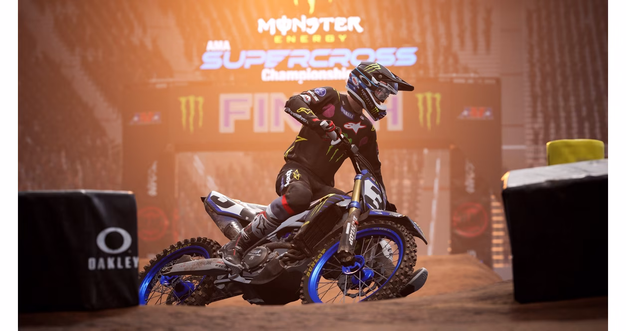 GameStop Monster Energy Supercross 6 - Xbox Series X, Xbox One