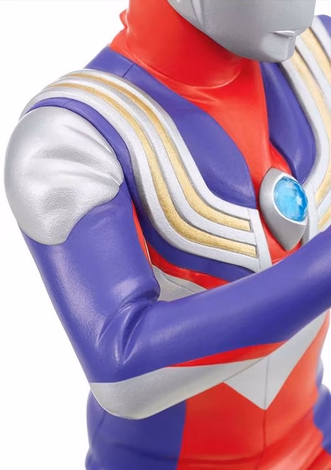 GameStop Banpresto Hero's Brave Ultraman Tiga - Ultraman Tiga 6.6-in Statue