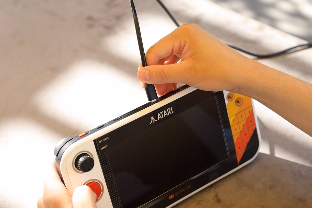 GameStop Atari Gamestation Go: Over 200 Preloaded Games including Pac-Man and Atari Recharged Titles