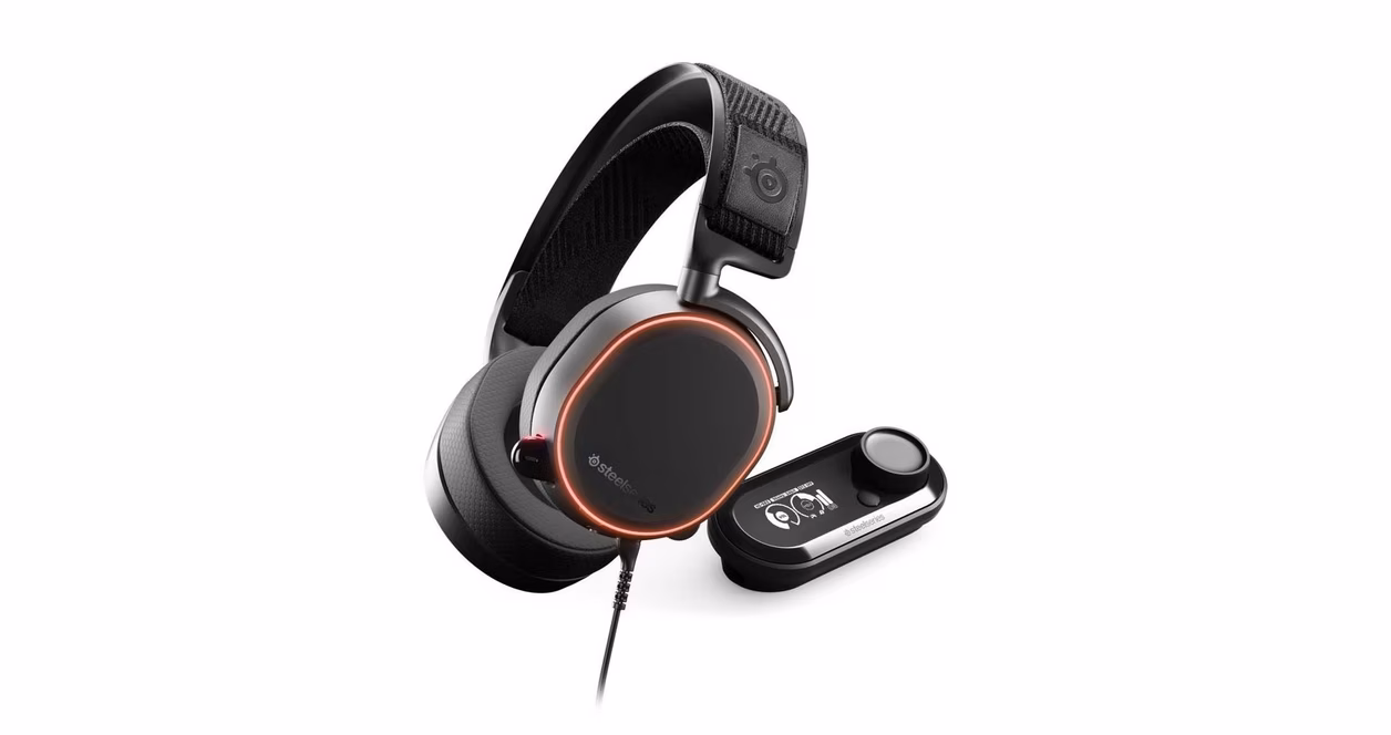 GameStop SteelSeries Arctis Pro and GameDAC Hi-Res White Wired Gaming Headset for PlayStation 4