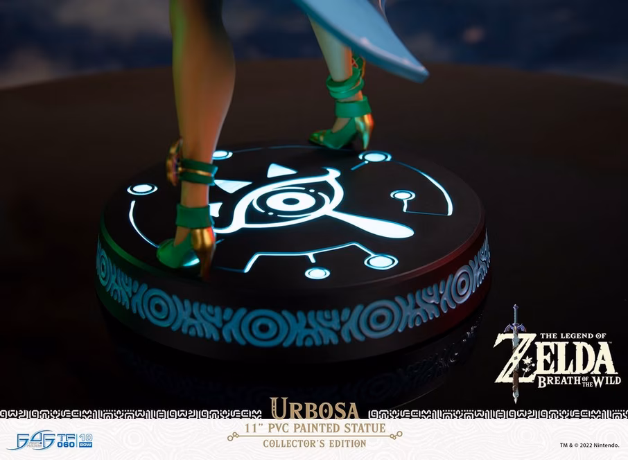 GameStop The Legend of Zelda: Breath of the Wild Collector's Edition Urbosa PVC Statue