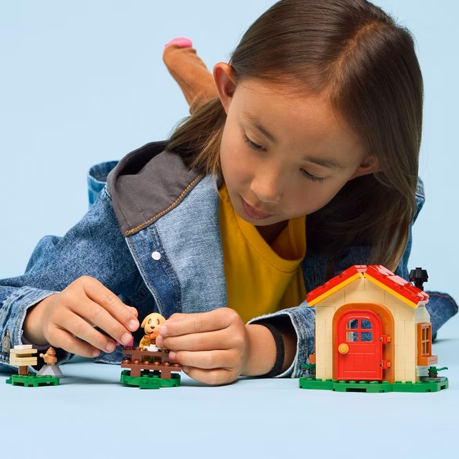 GameStop LEGO Animal Crossing Goldie’s Cozy House Kids Toy 77058