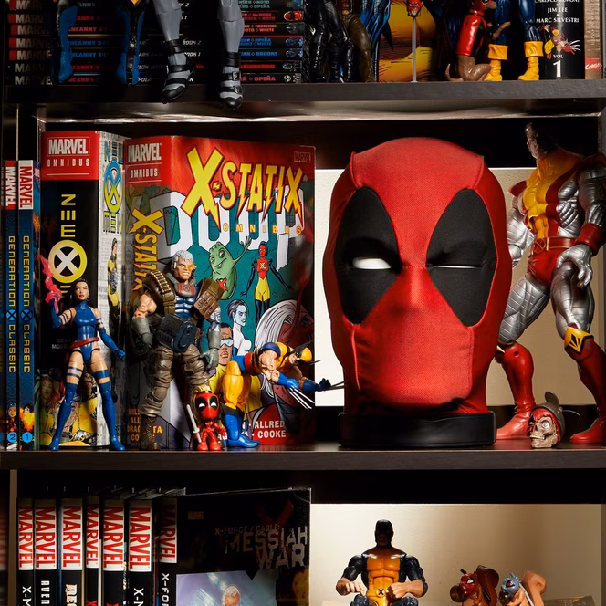 GameStop Hasbro Marvel Legends Deadpool's Head Premium Interactive Head